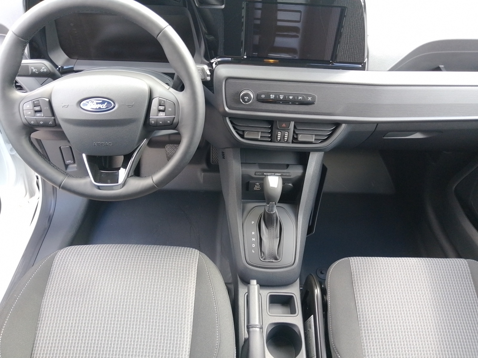 FORD Transit Courier Van 1.0 EcoBoost Trend-image-8