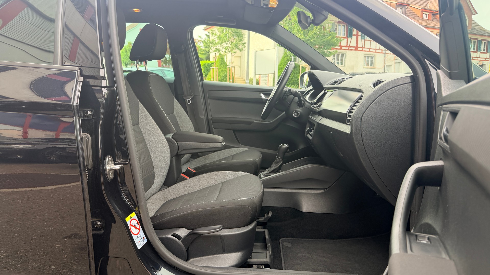 SKODA Fabia 1.0 TSI Drive DSG-image-13