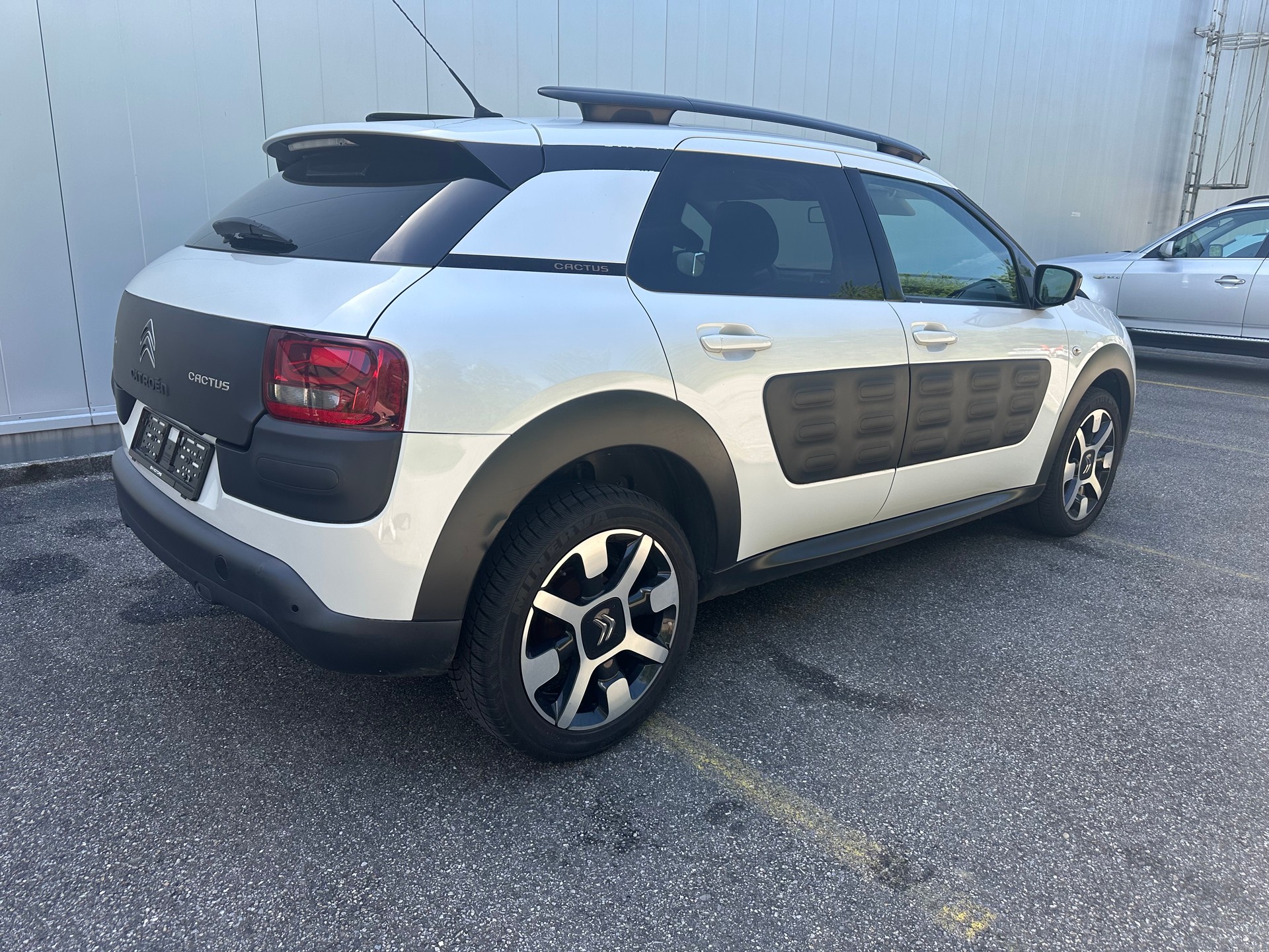 CITROEN C4 Cactus 1.2 e-VTi Shine Edition ETG-image-7