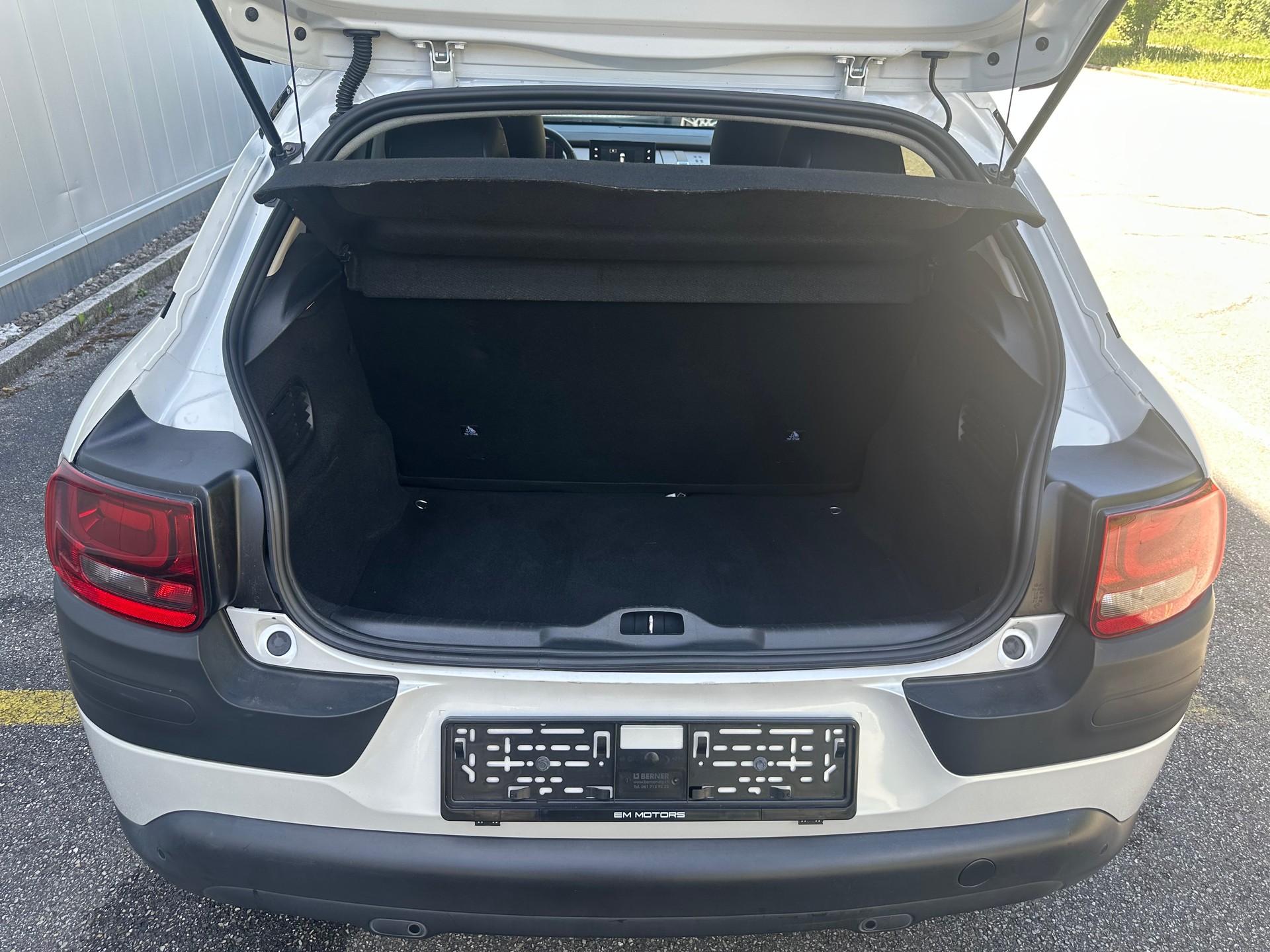CITROEN C4 Cactus 1.2 e-VTi Shine Edition ETG-image-8