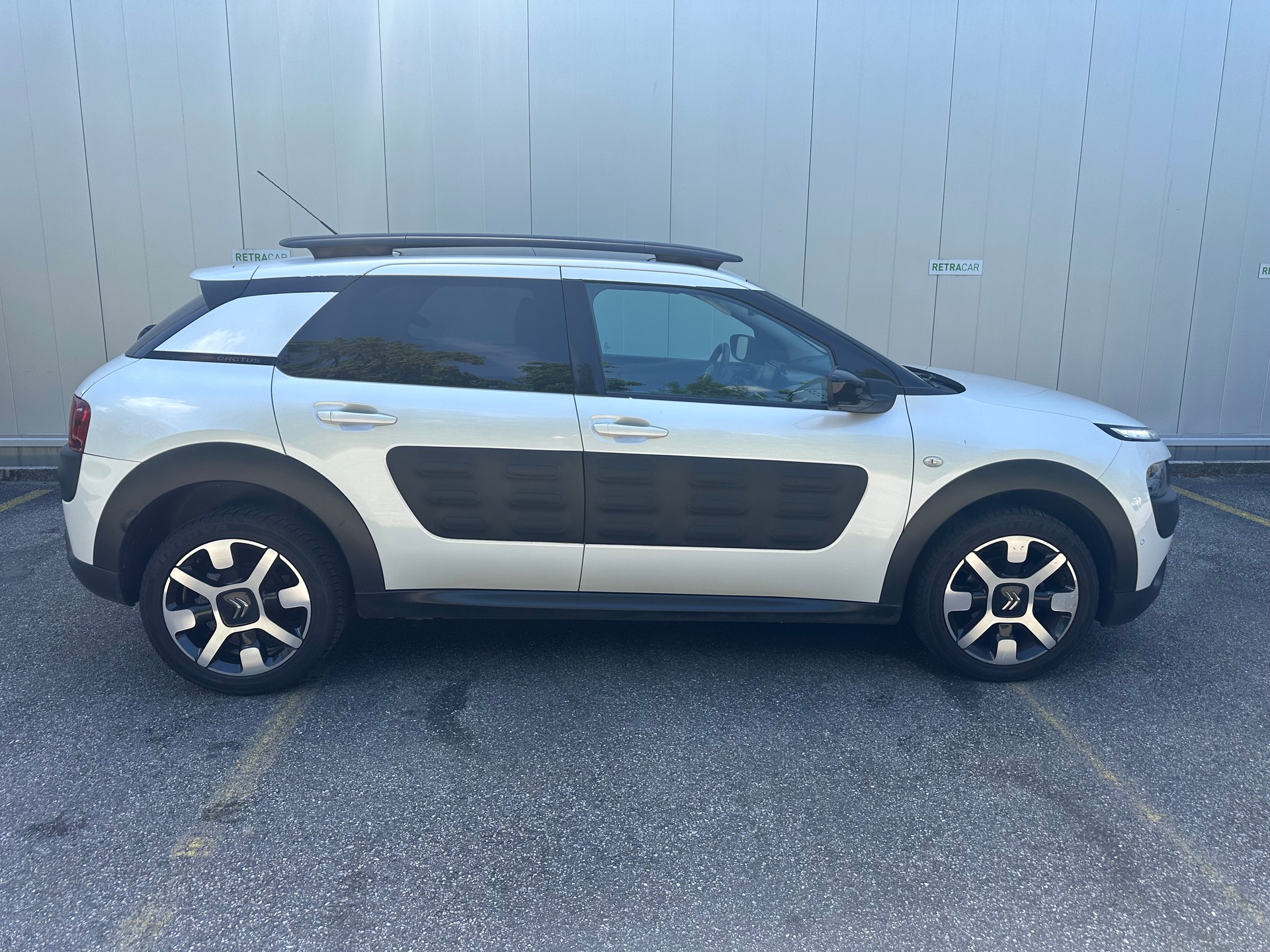 CITROEN C4 Cactus 1.2 e-VTi Shine Edition ETG-image-6
