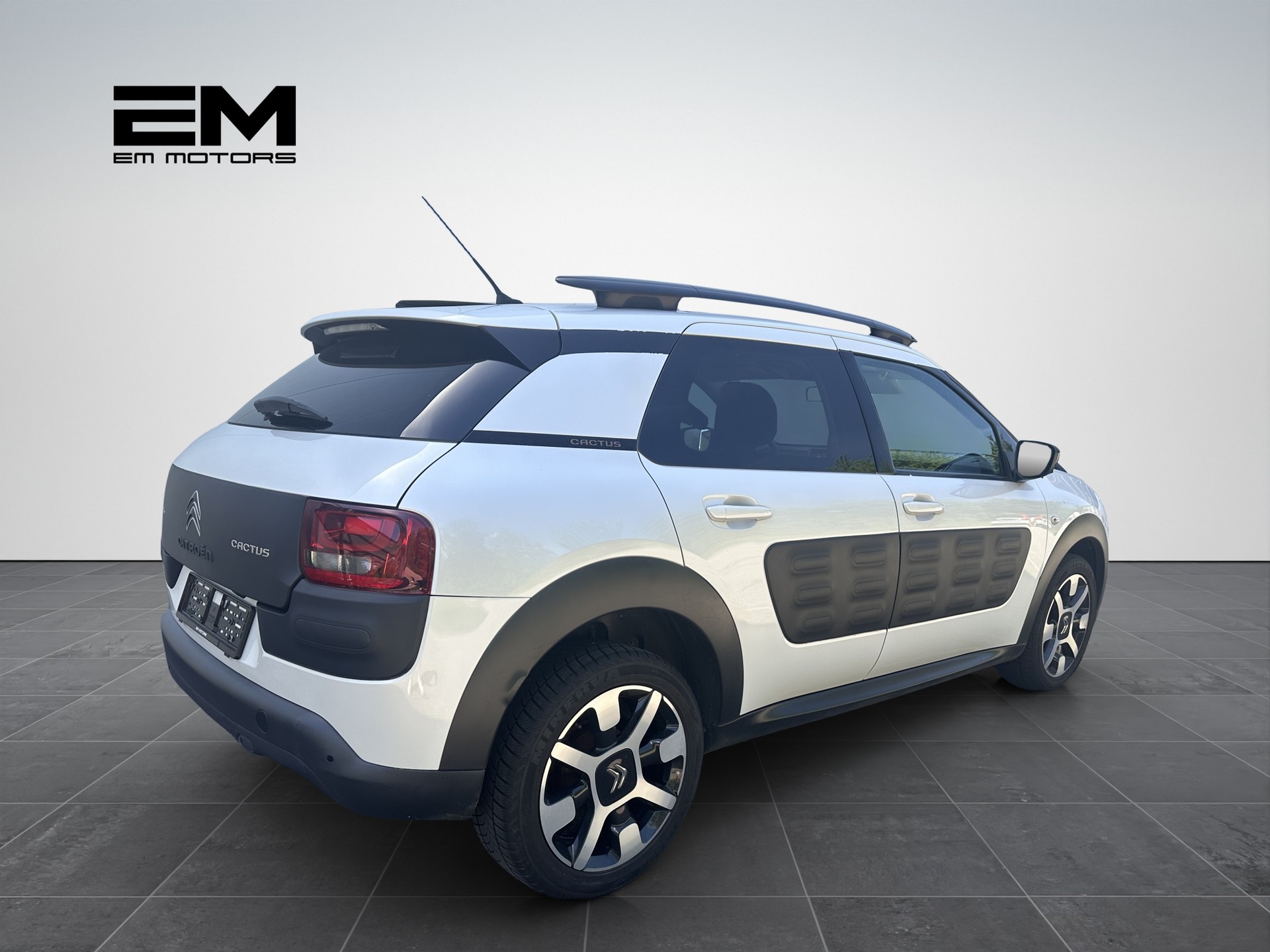 CITROEN C4 Cactus 1.2 e-VTi Shine Edition ETG-image-5