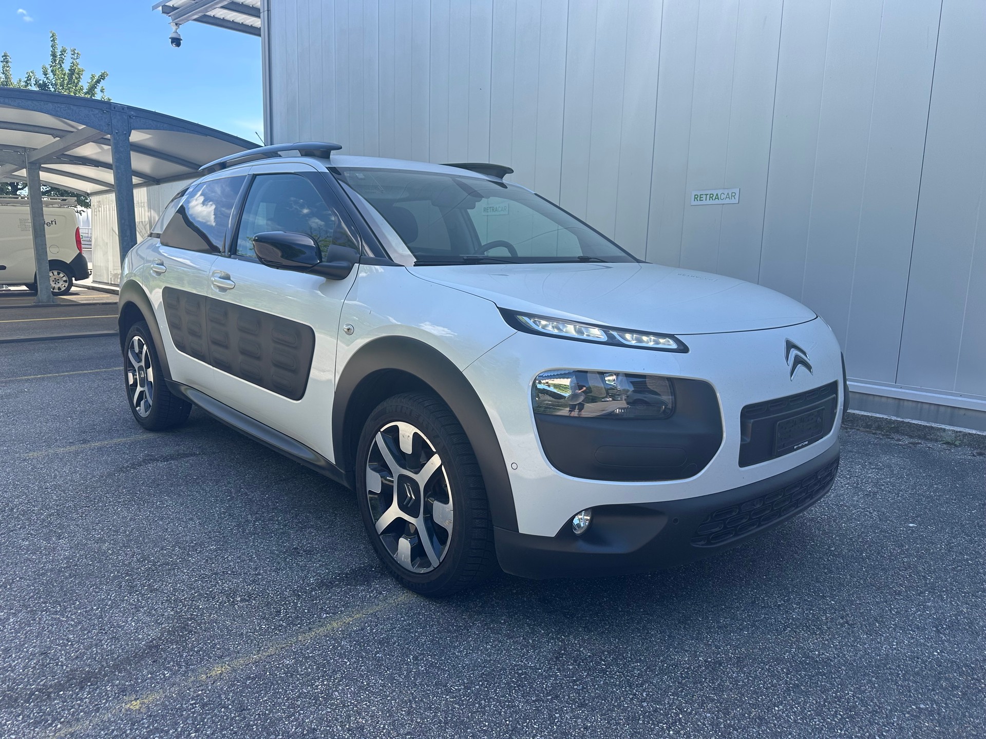 CITROEN C4 Cactus 1.2 e-VTi Shine Edition ETG-image-5