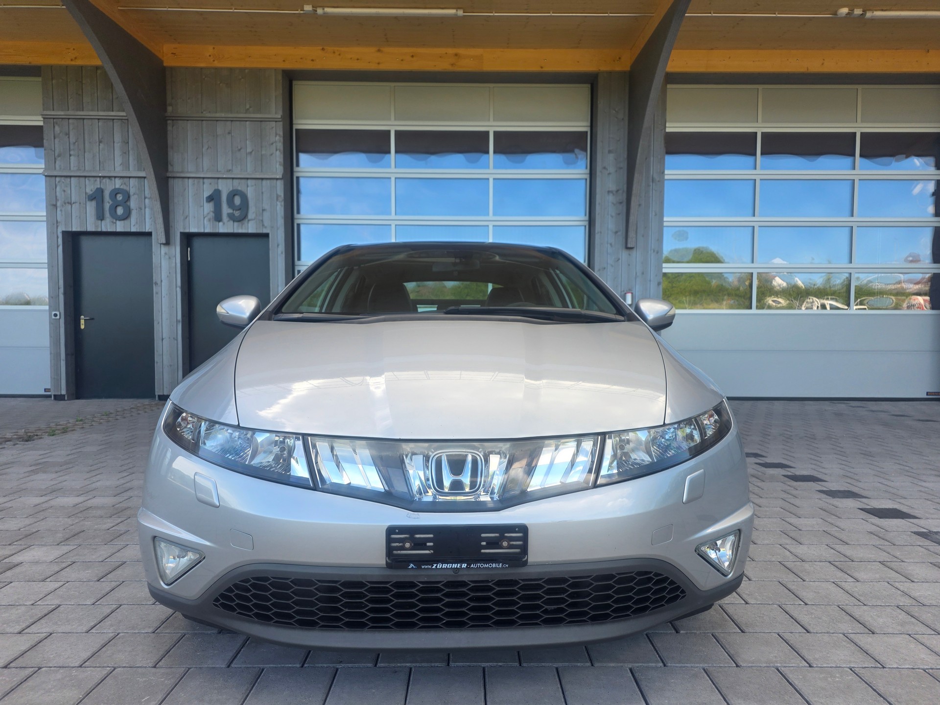 HONDA Civic 1.8i Sport-image-0