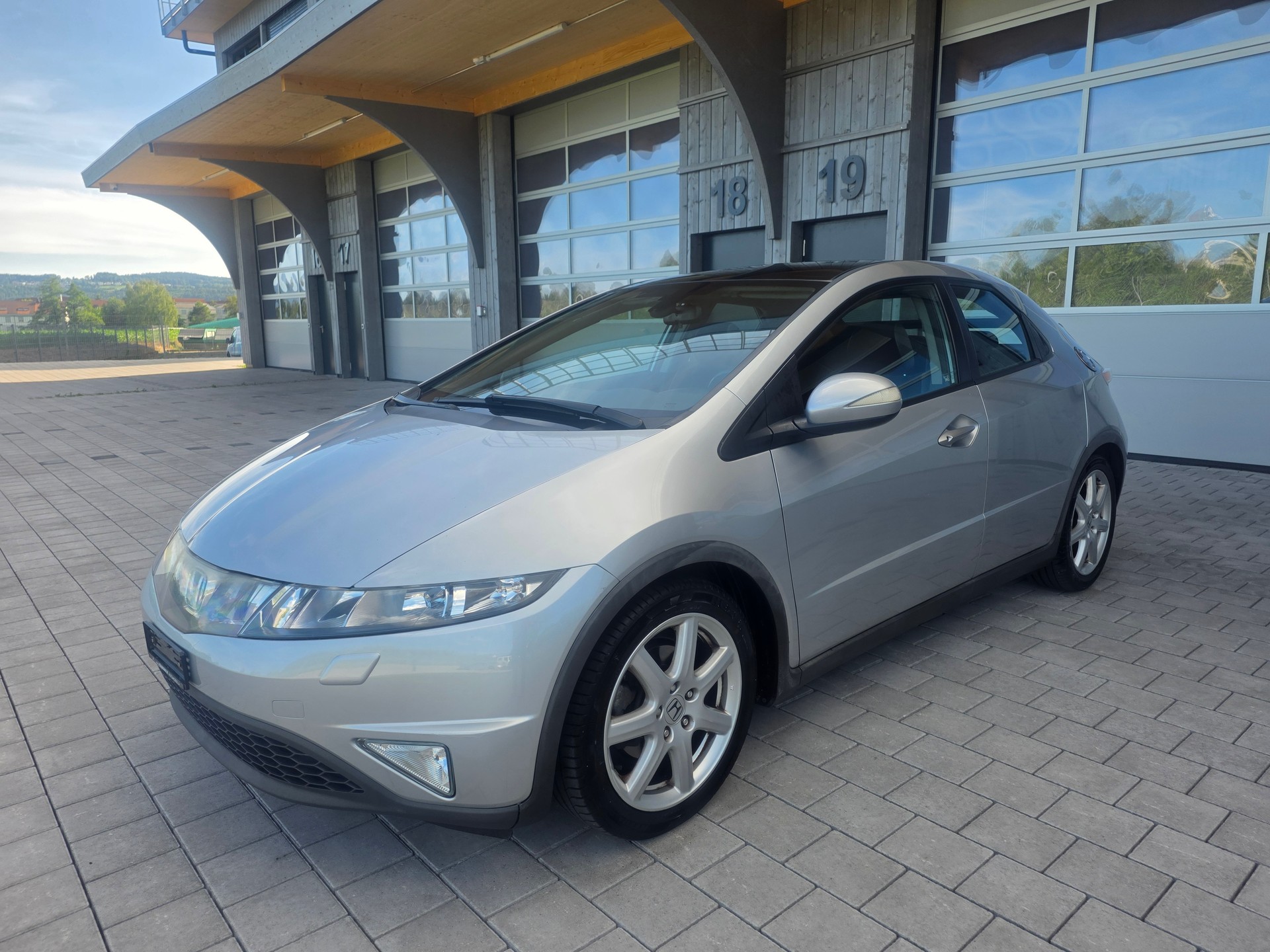 HONDA Civic 1.8i Sport-image-3