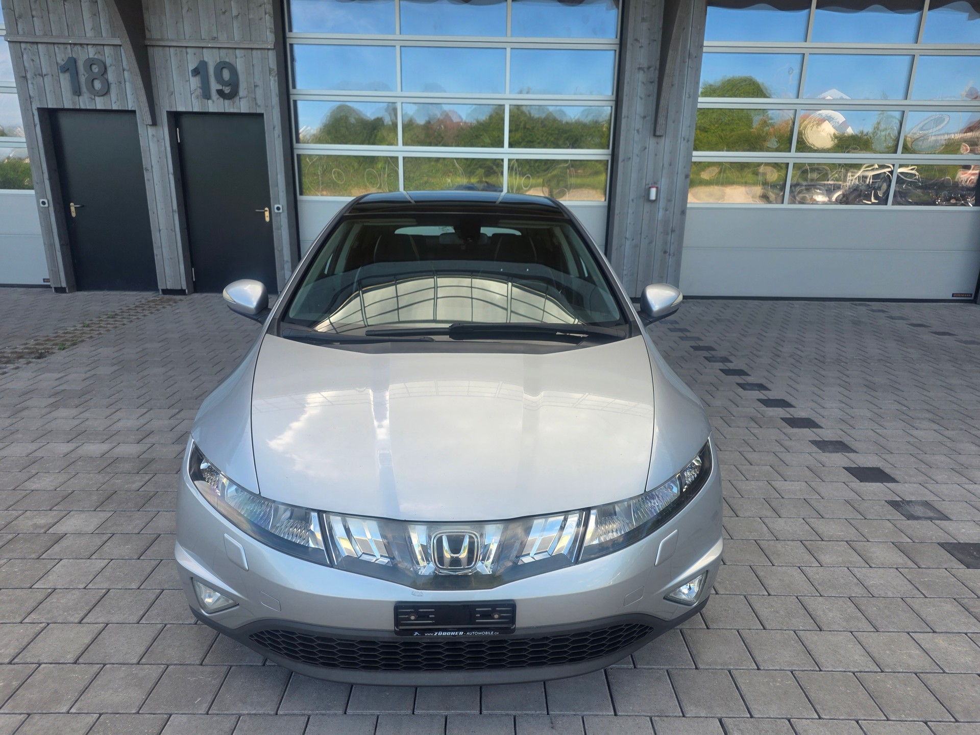 HONDA Civic 1.8i Sport-image-1