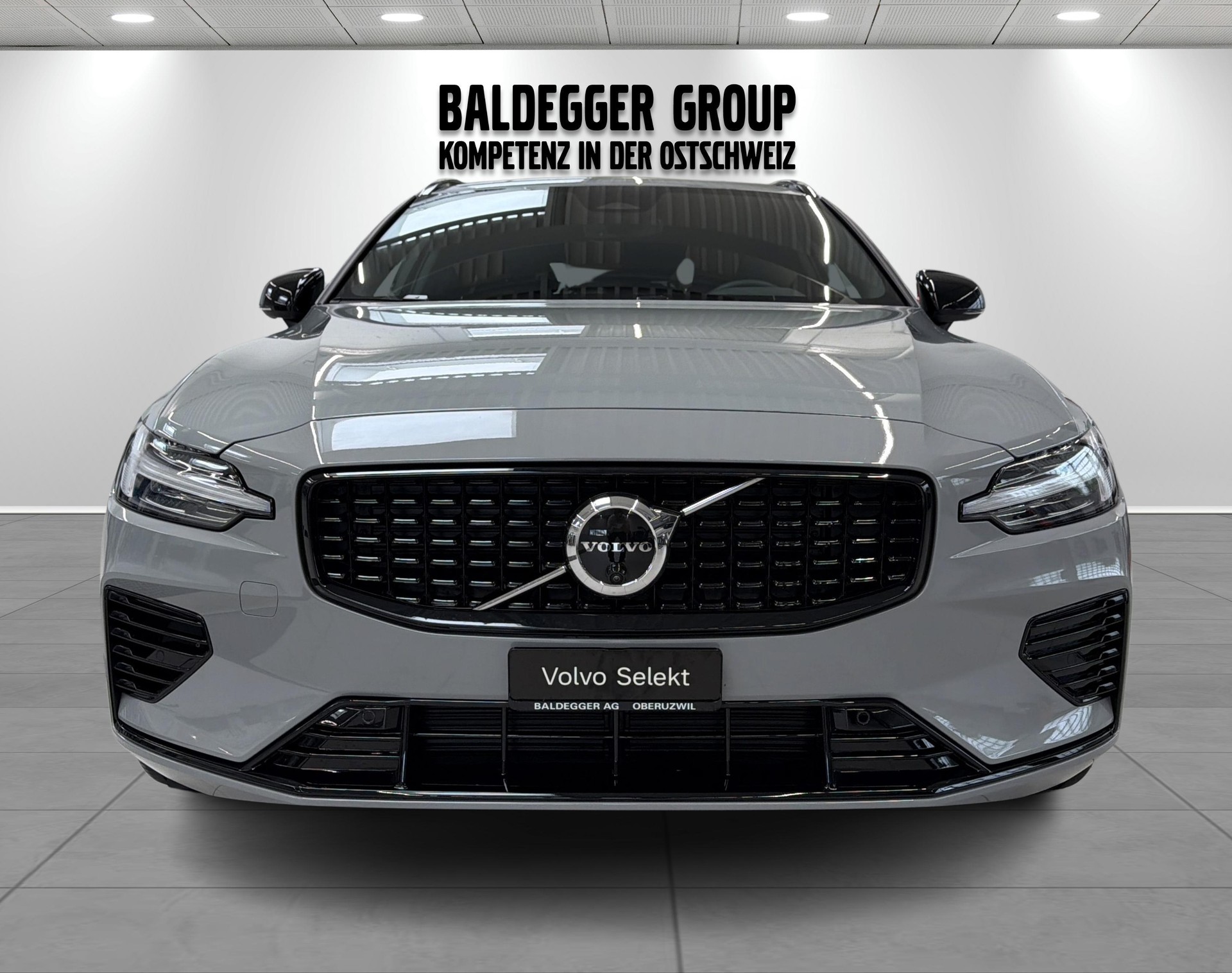 VOLVO V60 2.0 T6 TE Plus Dark eAWD-image-3