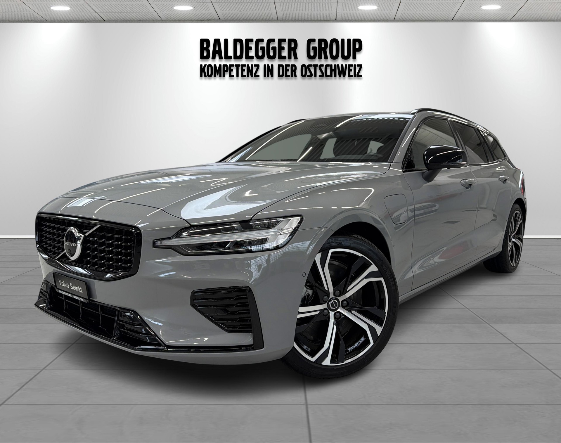 VOLVO V60 2.0 T6 TE Plus Dark eAWD-image-0
