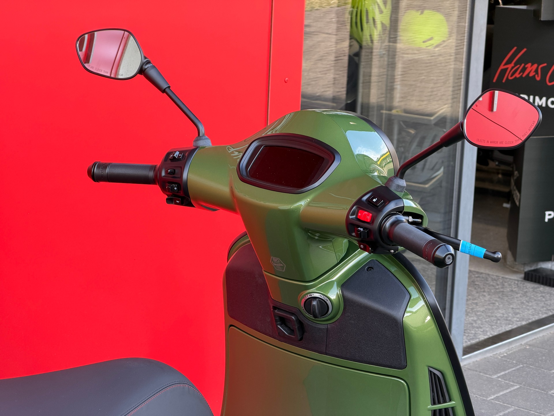 PIAGGIO Vespa GTS 125 Super Sport RST Euro 5+-image-12