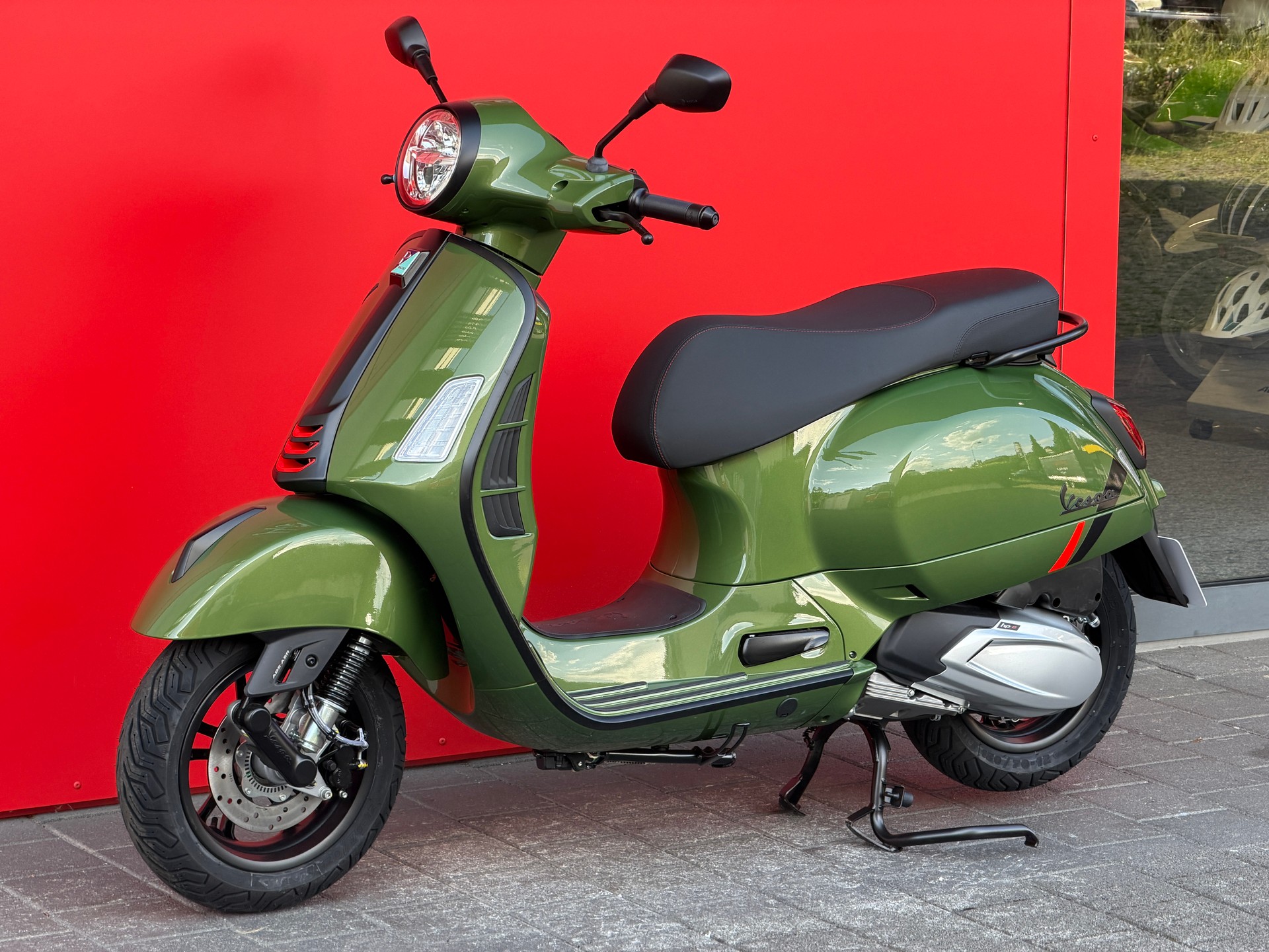 PIAGGIO Vespa GTS 125 Super Sport RST Euro 5+-image-11