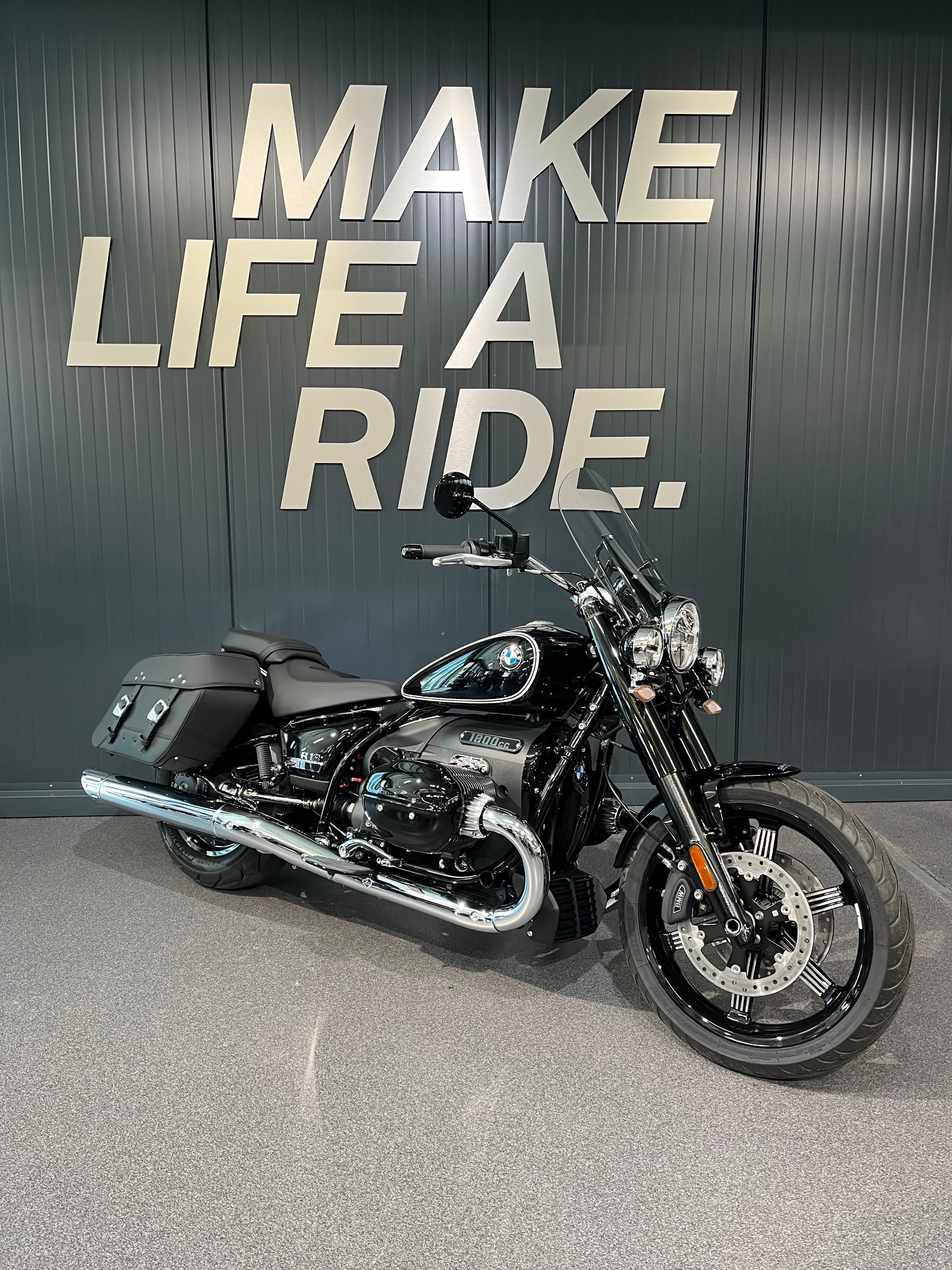BMW R 18 Classic-showroom-element-1