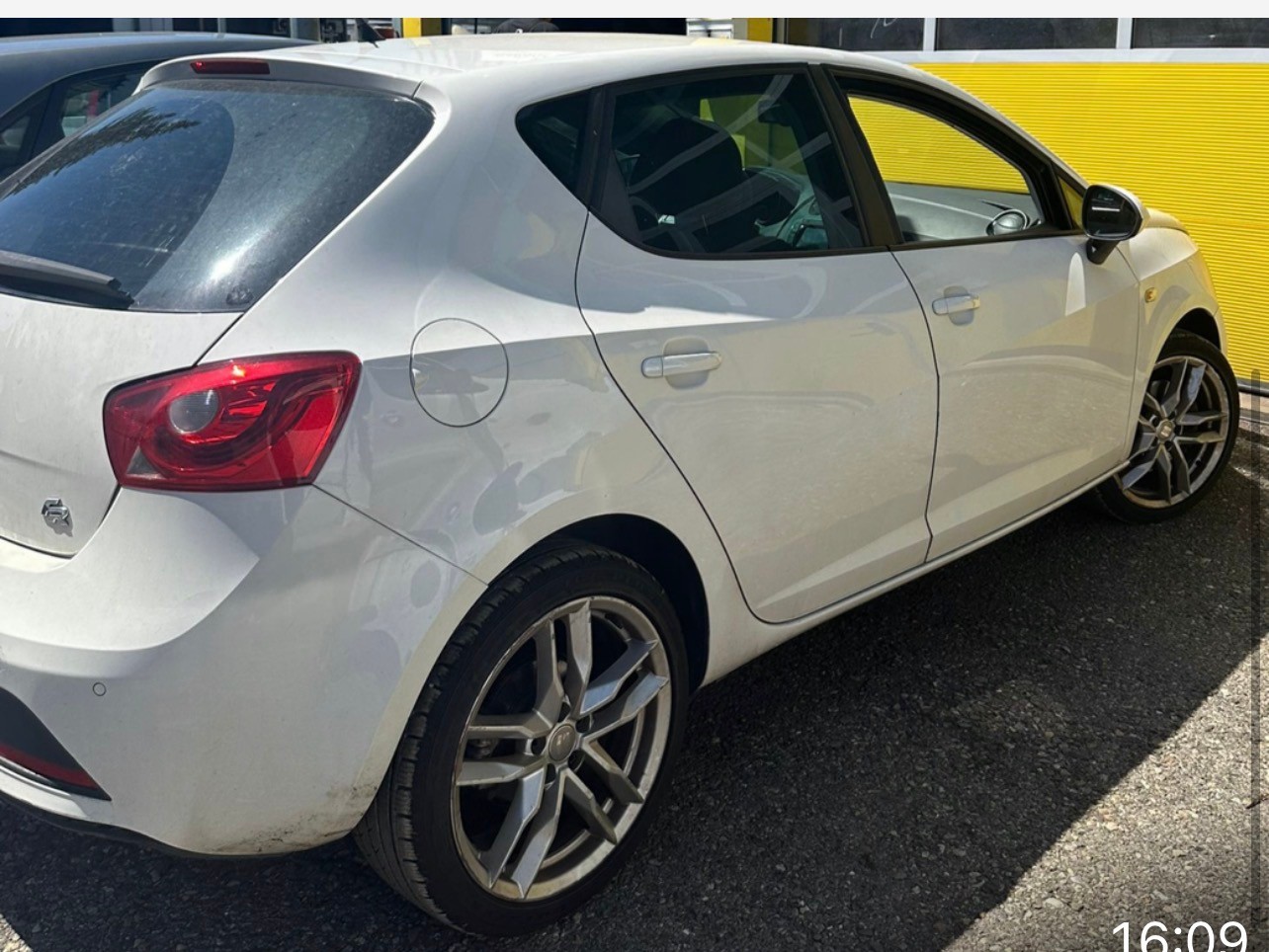 SEAT Ibiza SC 1.4 TSI FR DSG-image-4