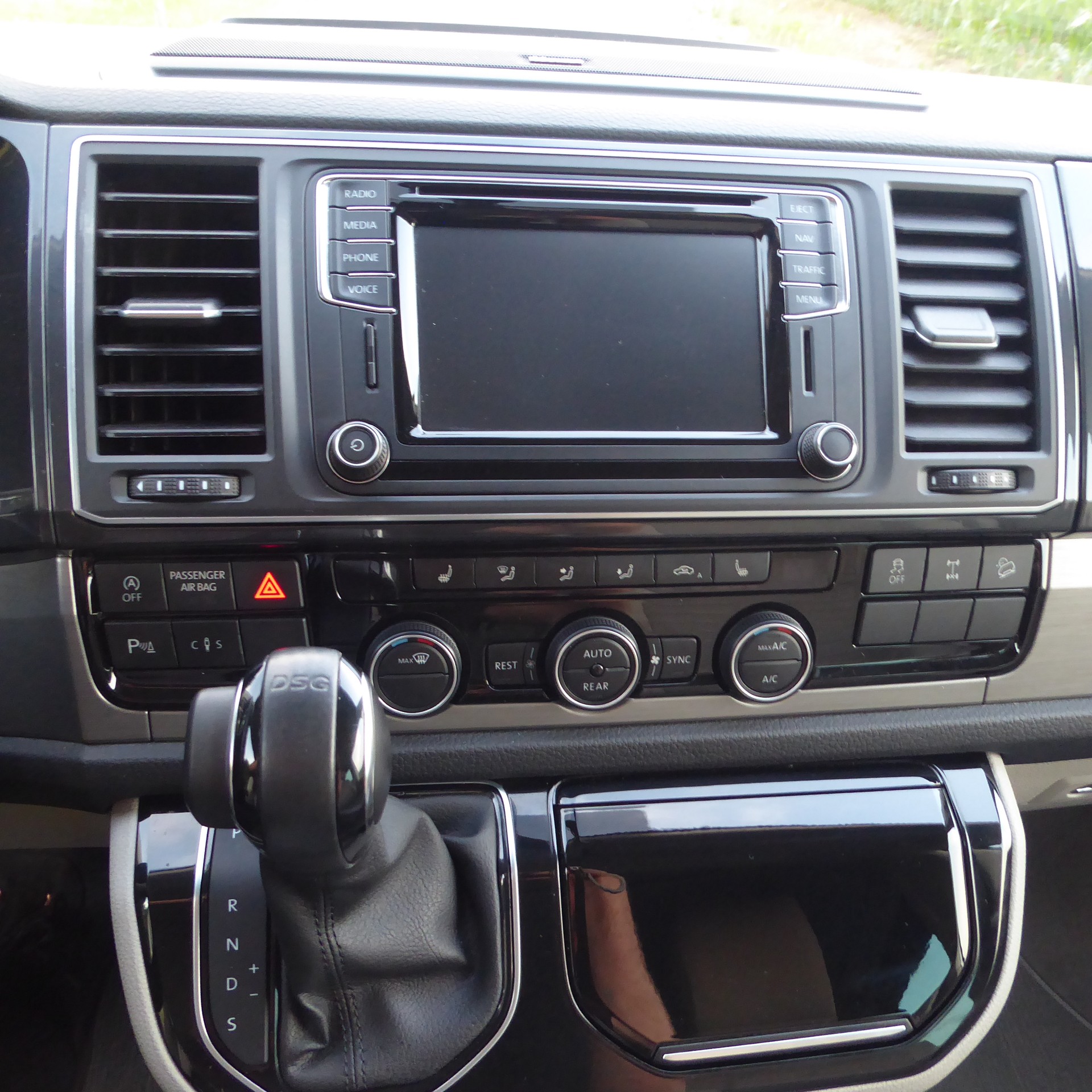 VW T6 California 2.0 Bi-TDI Ocean Liberty 4Motion DSG-image-10