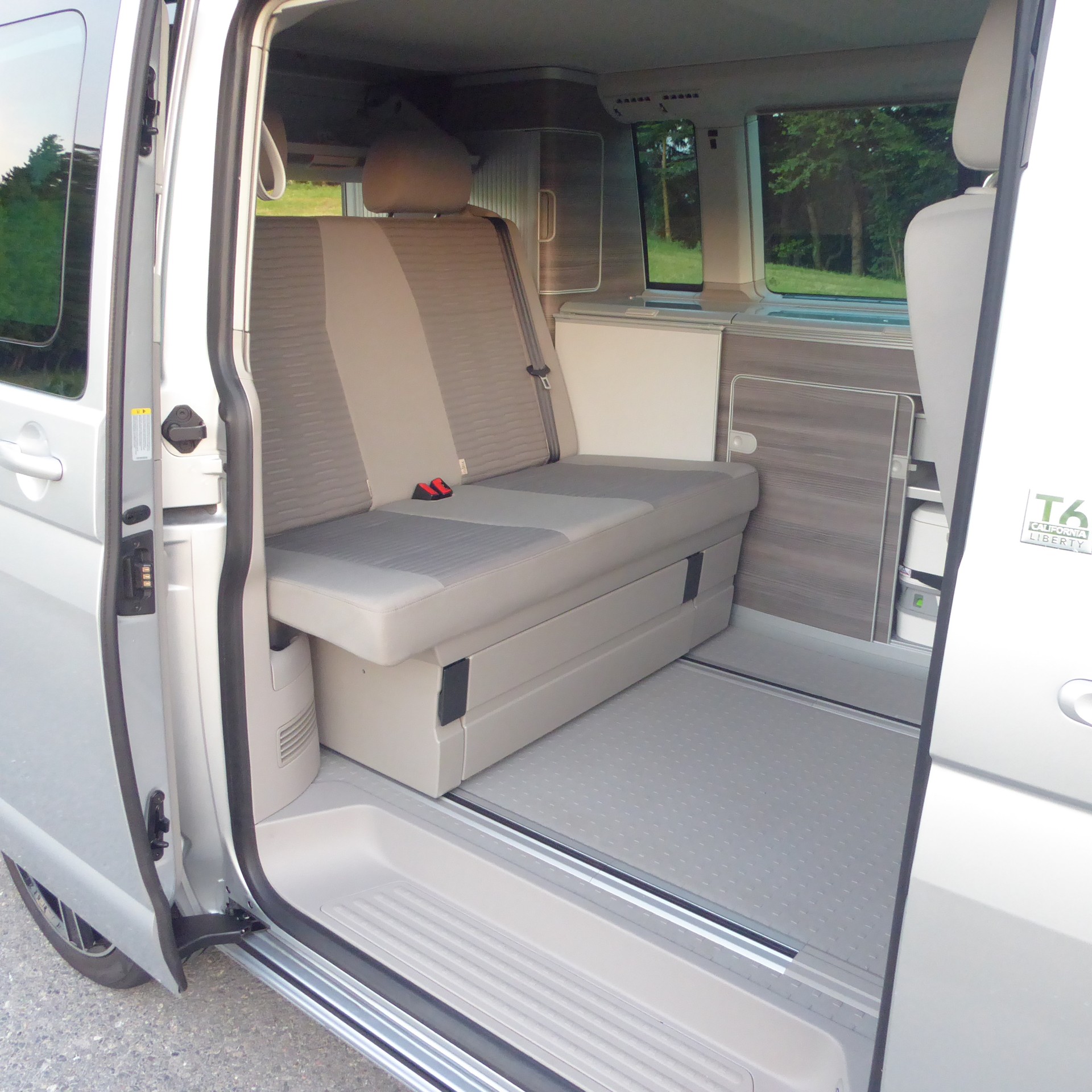 VW T6 California 2.0 Bi-TDI Ocean Liberty 4Motion DSG-image-6