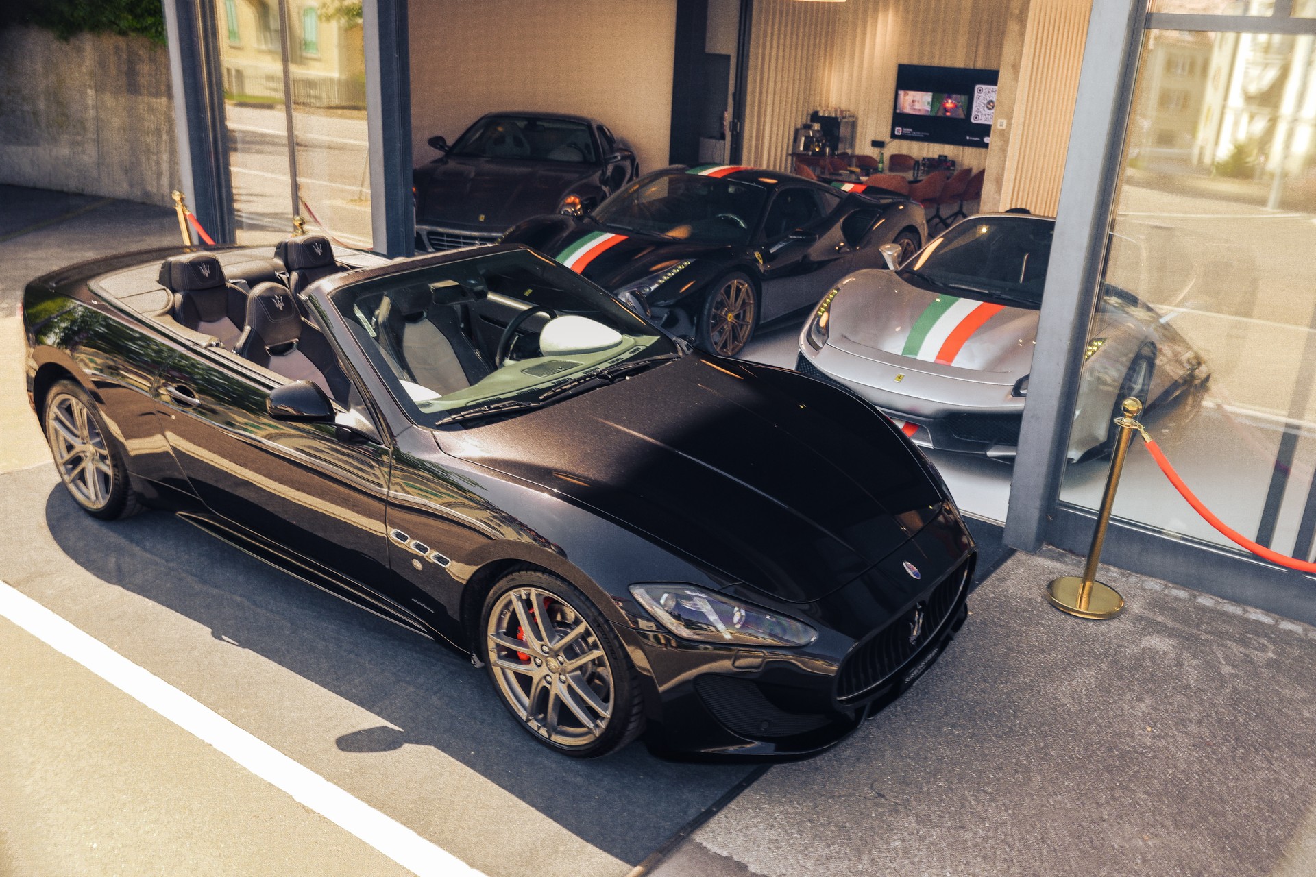 MASERATI GranCabrio Sport Automatica-image-2