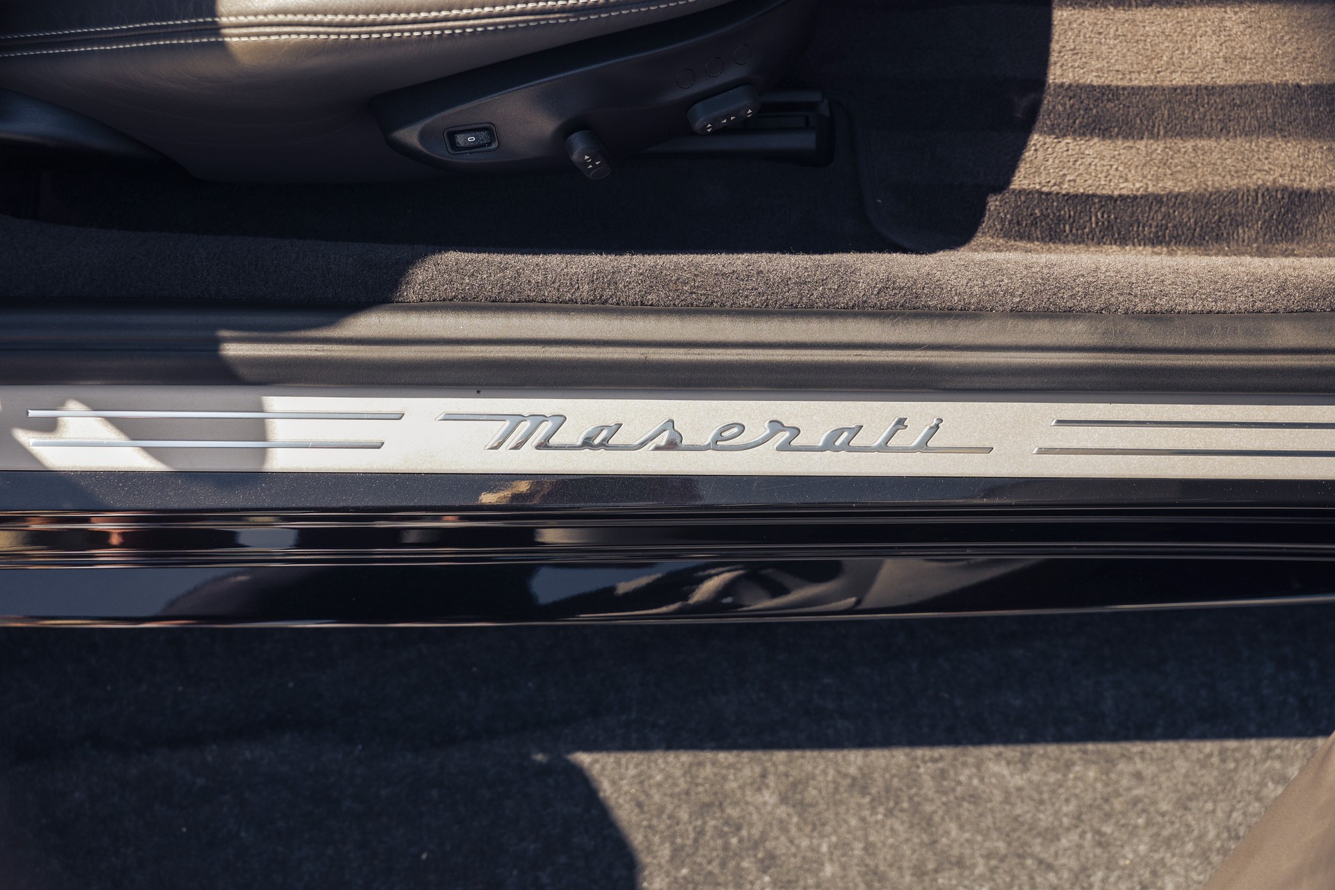 MASERATI GranCabrio Sport Automatica-image-10