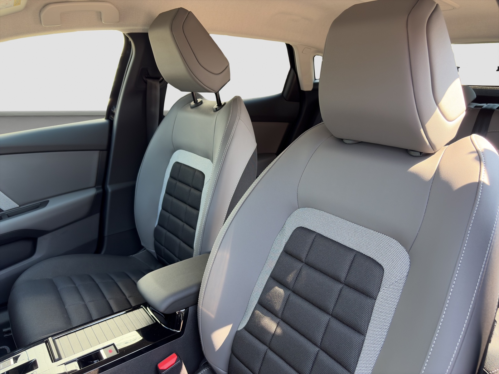 CITROEN C4 1.2 Hybrid Collection-image-9