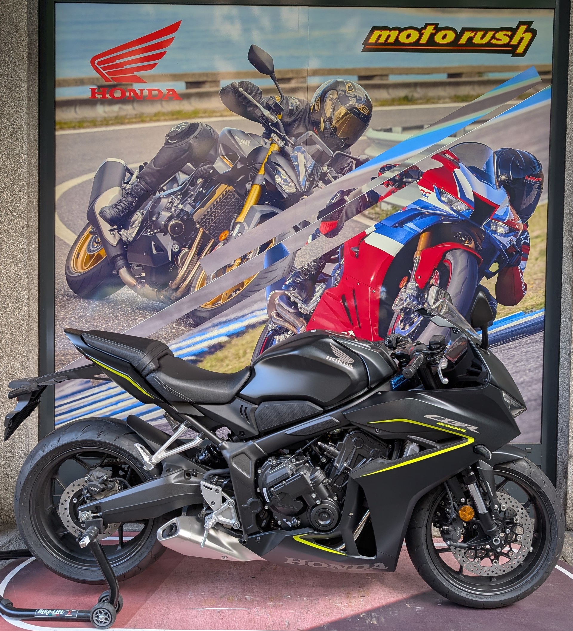 HONDA CBR 650 R E-Clutch