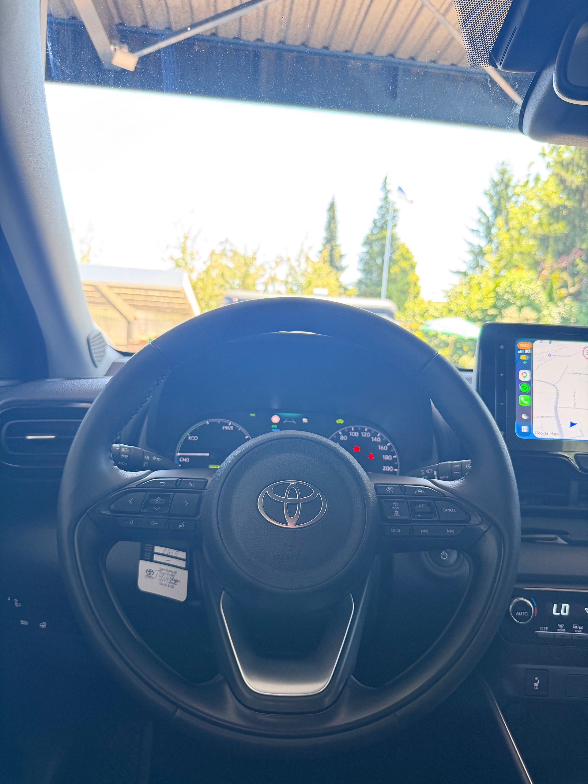 TOYOTA Yaris 1.5 VVT-i HSD Comfort-image-15