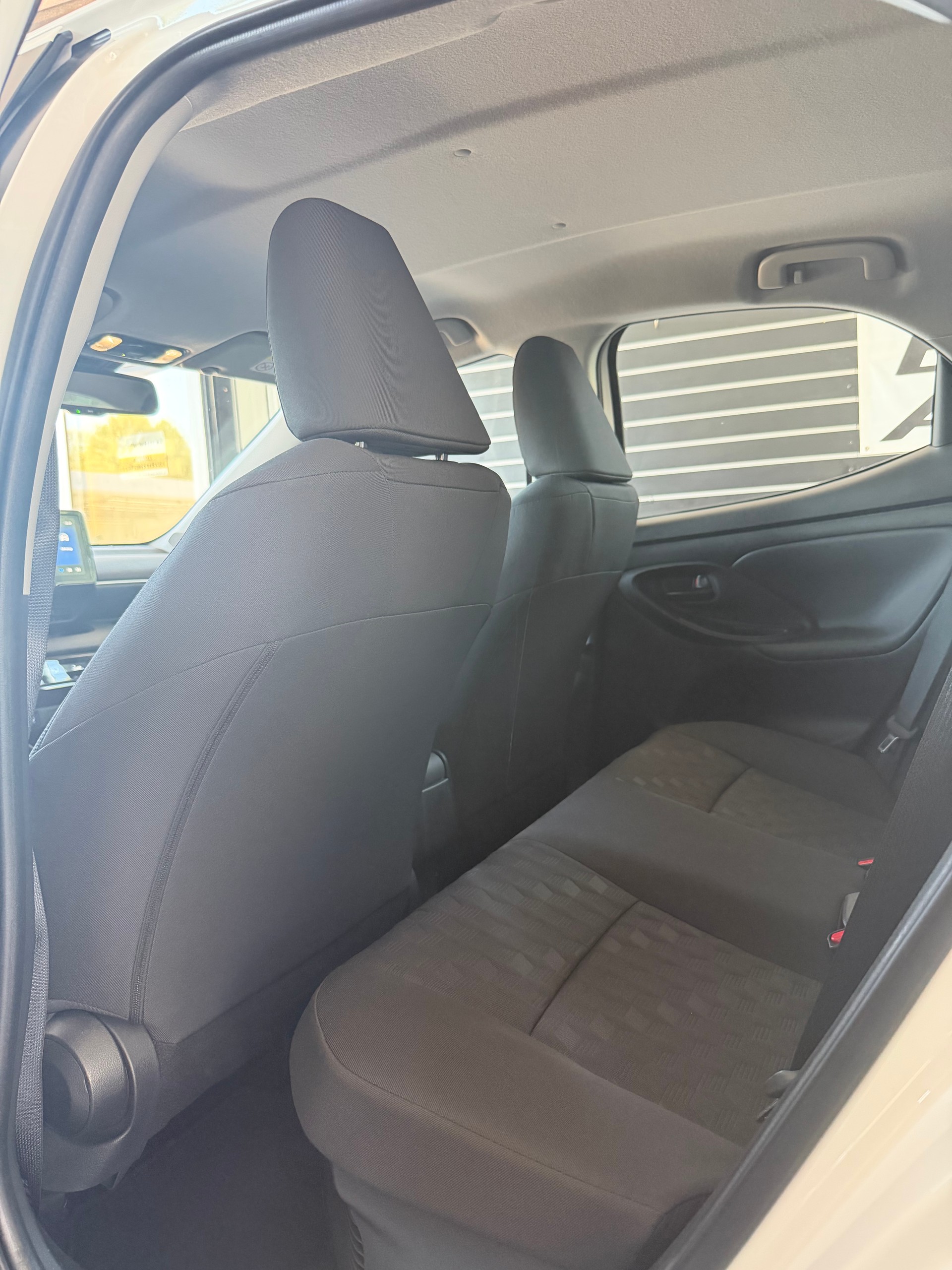 TOYOTA Yaris 1.5 VVT-i HSD Comfort-image-7