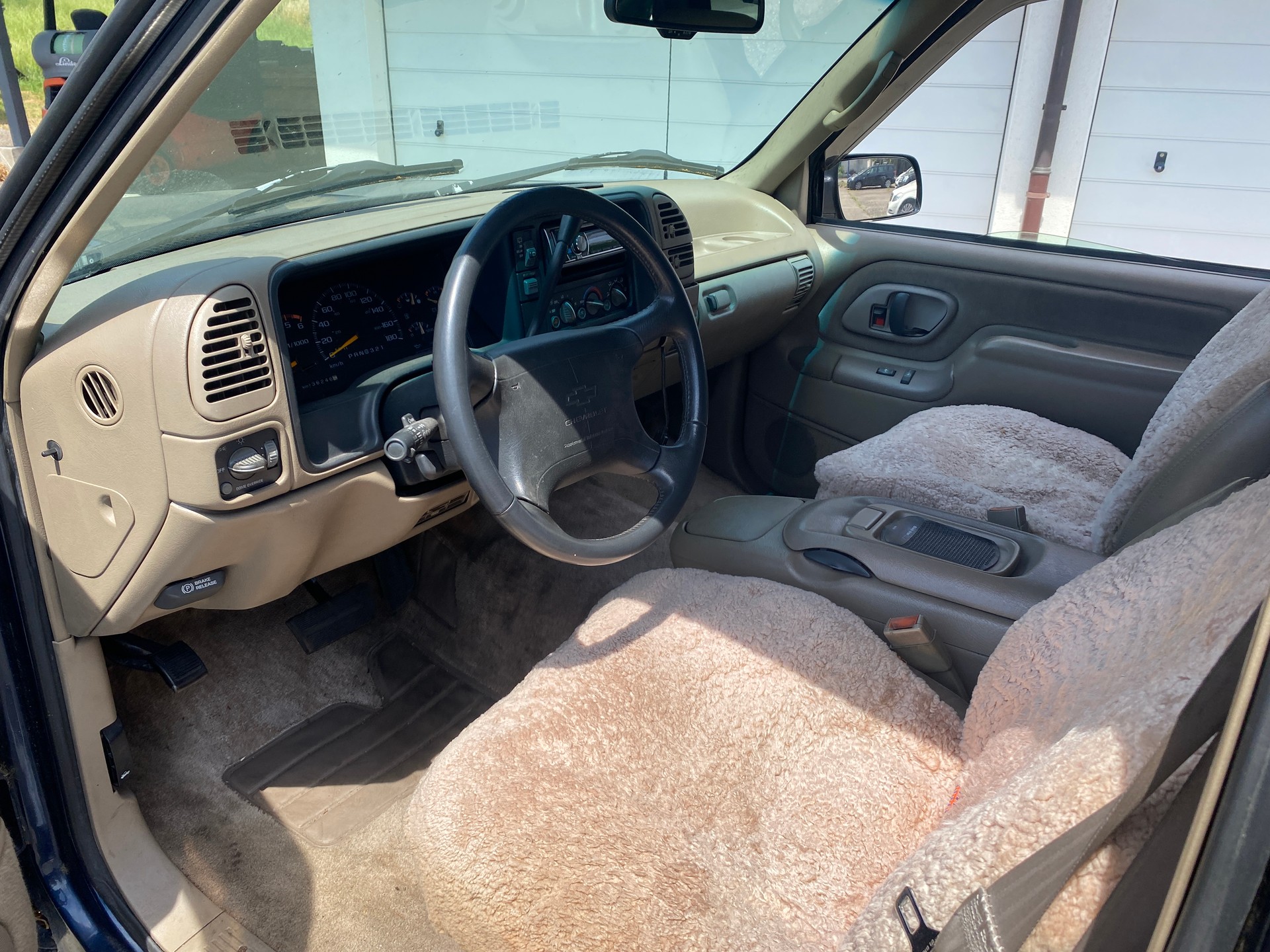 CHEVROLET LT 4x4-image-4