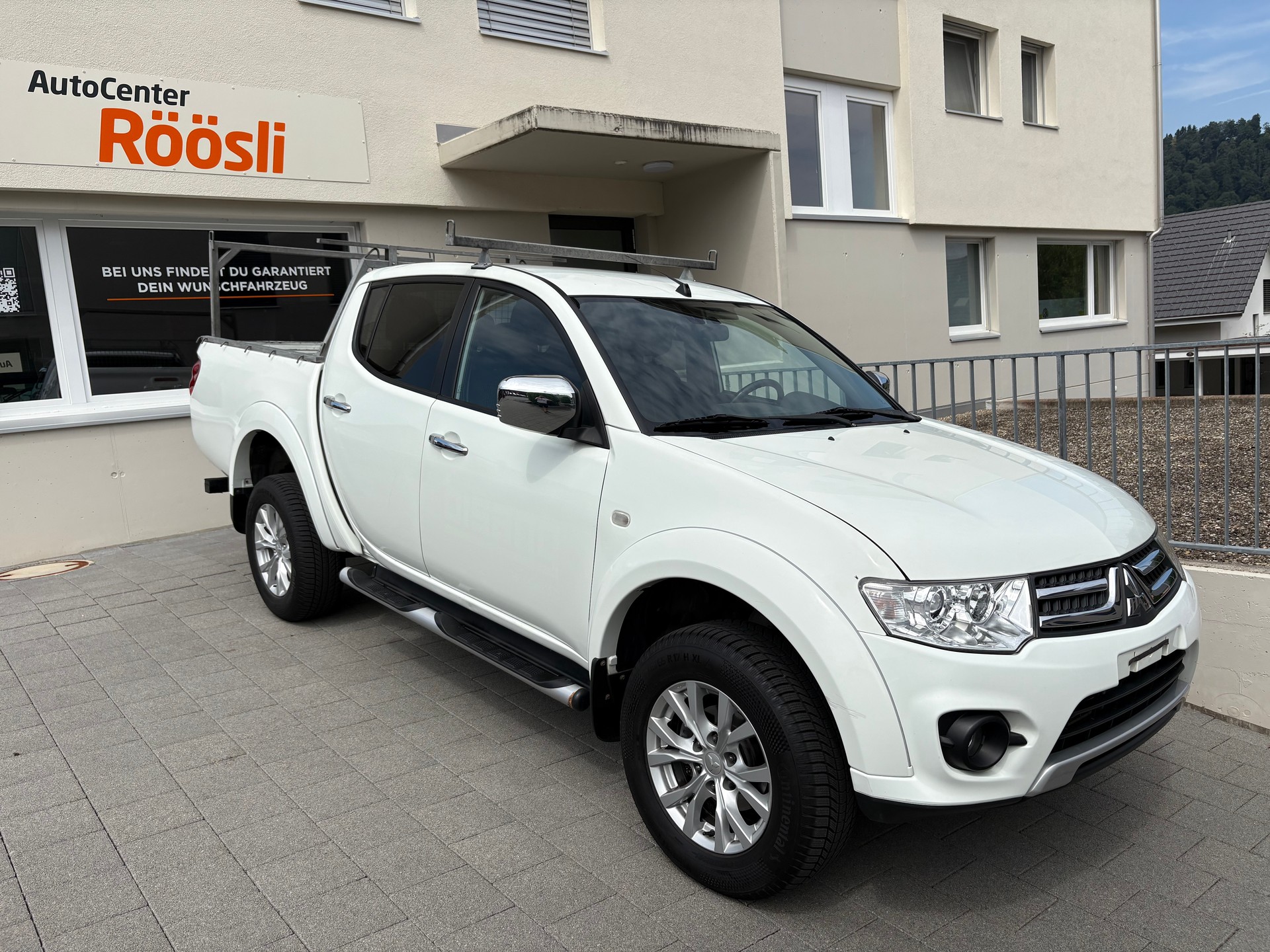 MITSUBISHI L 200 2.5 DID HP Intense Double Cab A-image-3