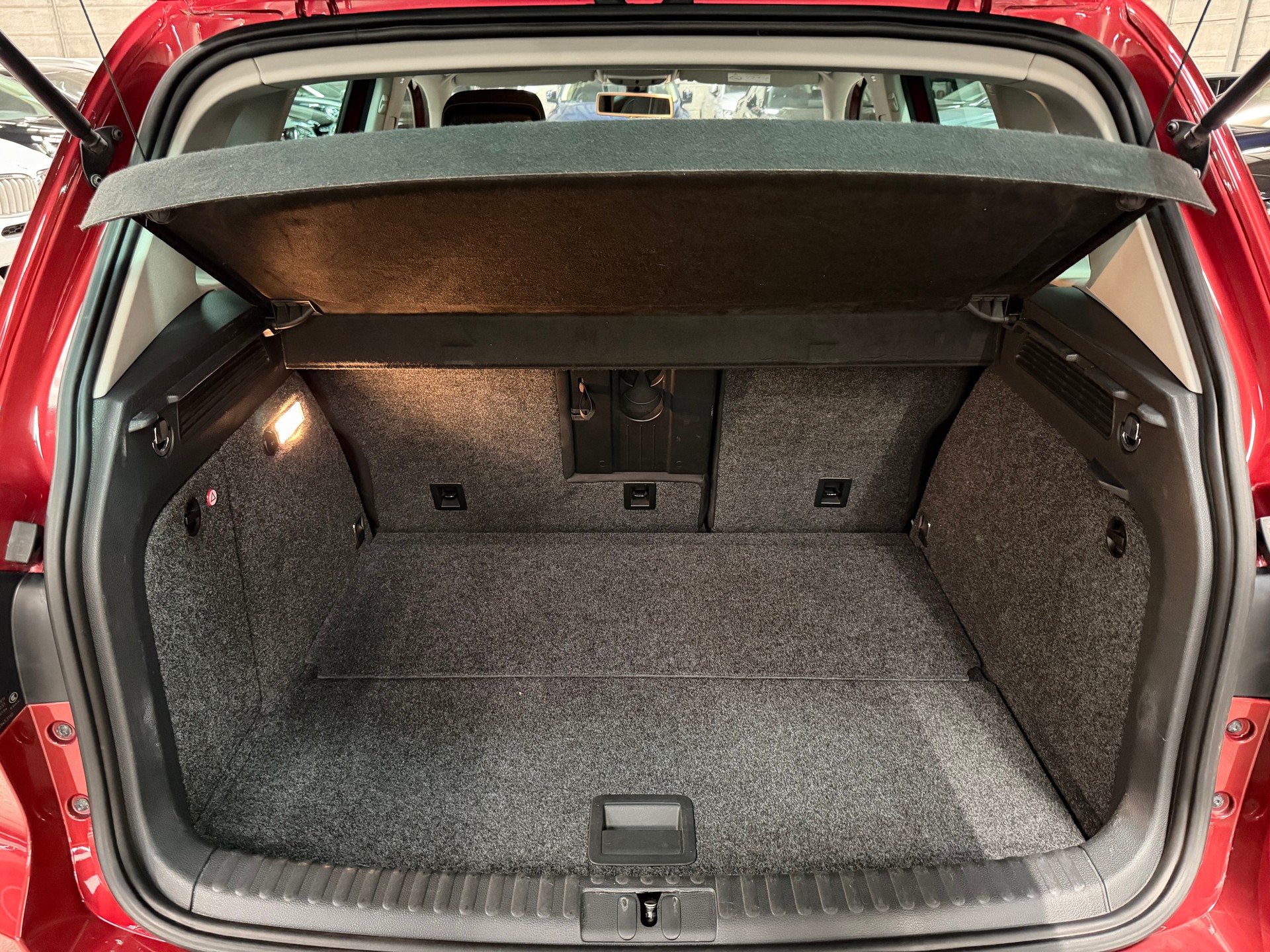 VW Tiguan 1.4 TSI Cup 4Motion-image-14