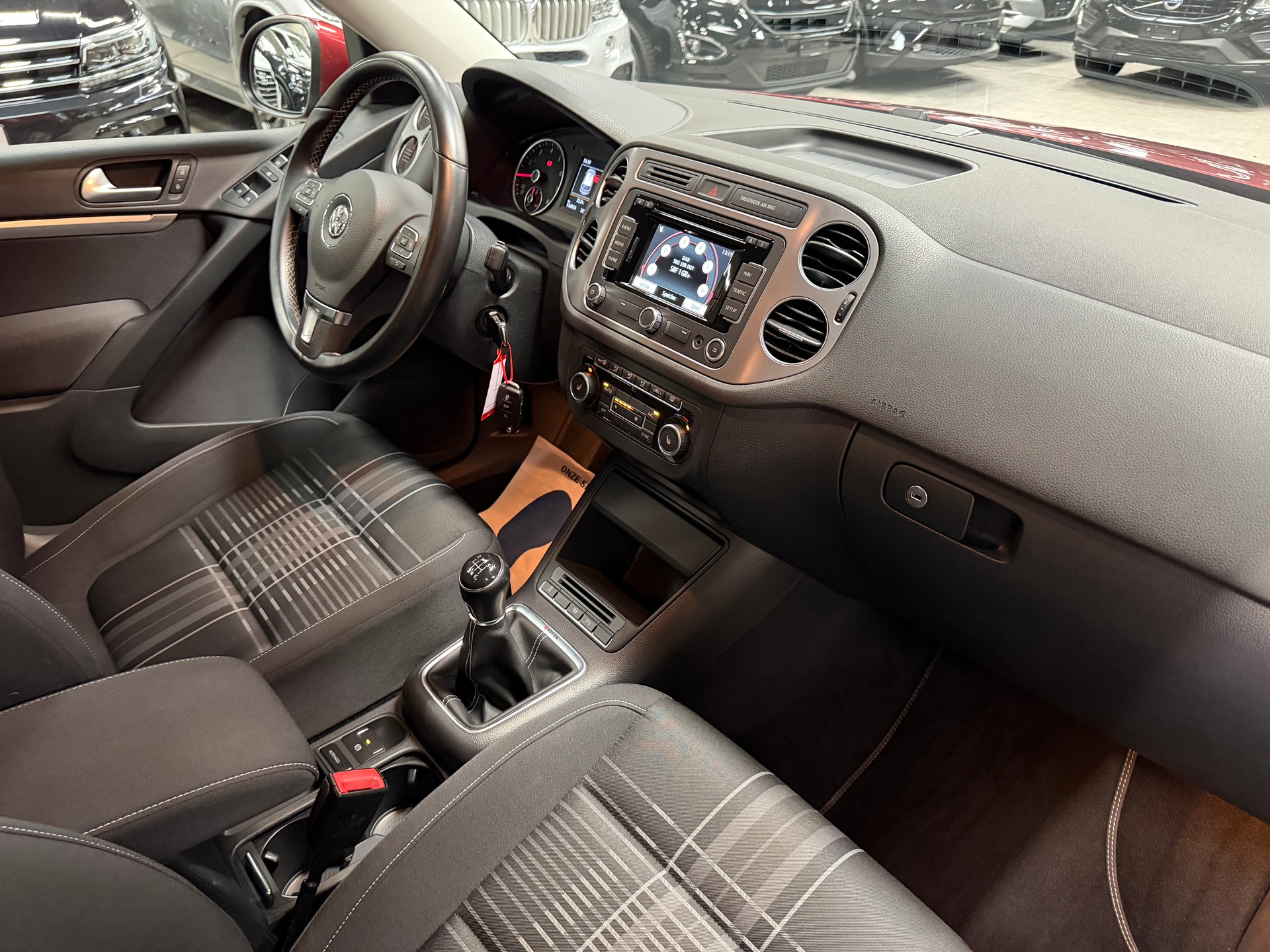 VW Tiguan 1.4 TSI Cup 4Motion-image-17