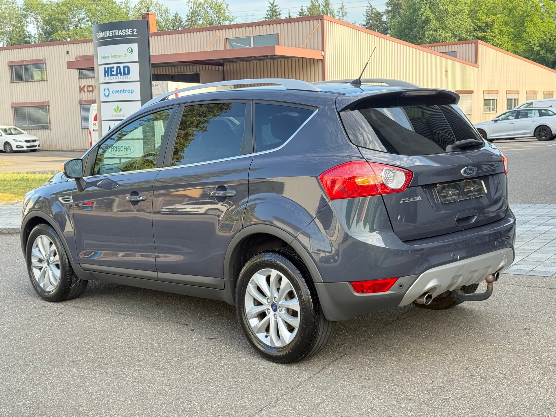 FORD Kuga 2.0 TDCi Titanium S 4WD PowerShift-image-3