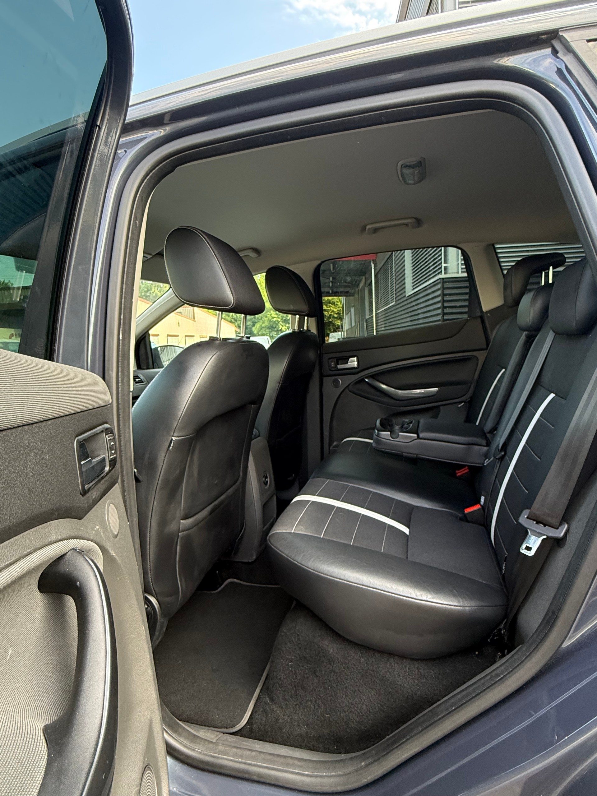 FORD Kuga 2.0 TDCi Titanium S 4WD PowerShift-image-5