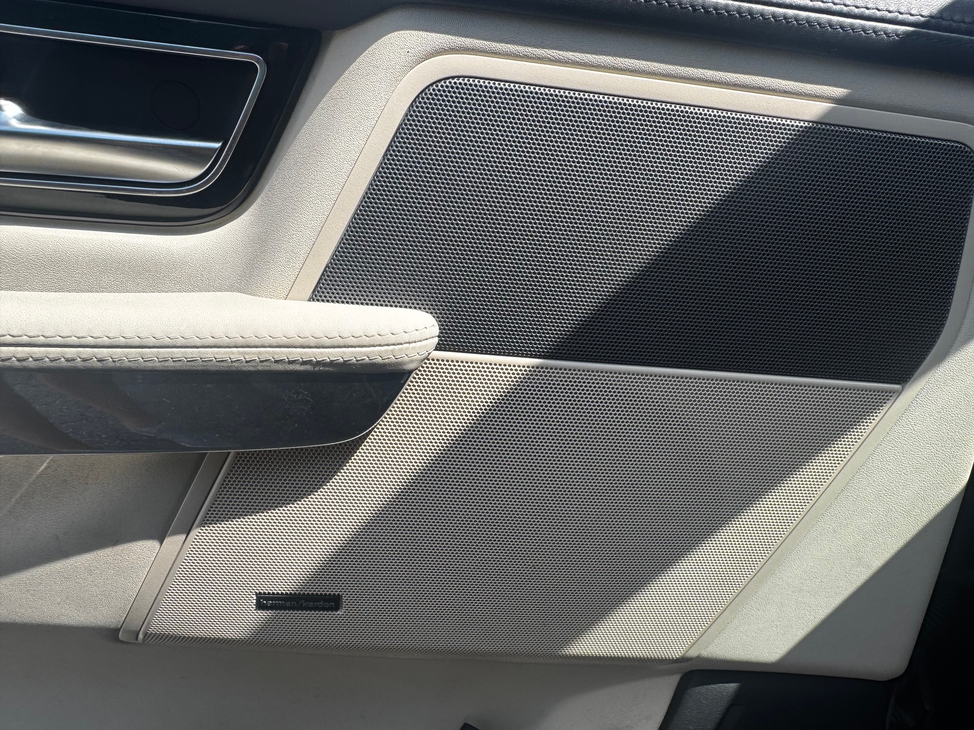 LAND ROVER Range Rover Sport 3.0 TDV6 HSE Automatic-image-7