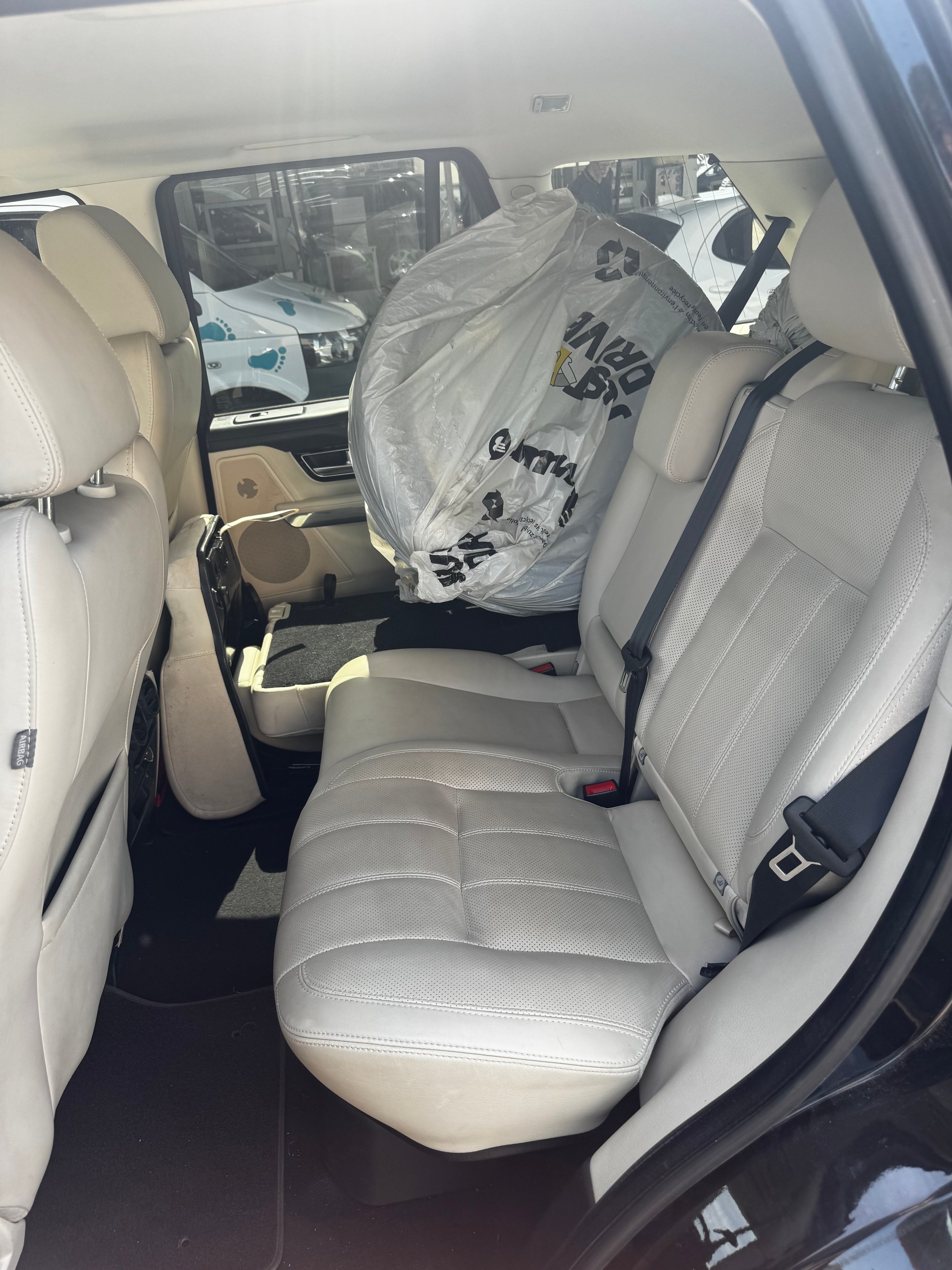 LAND ROVER Range Rover Sport 3.0 TDV6 HSE Automatic-image-8