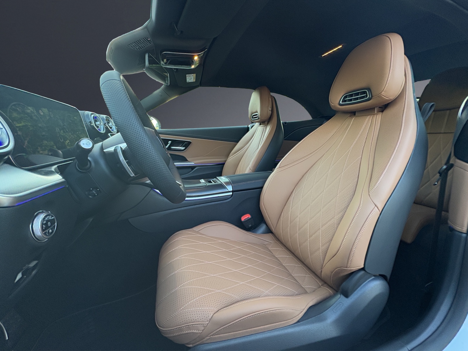 MERCEDES-BENZ CLE 200 Cabrio 4Matic 9G-Tronic-image-10