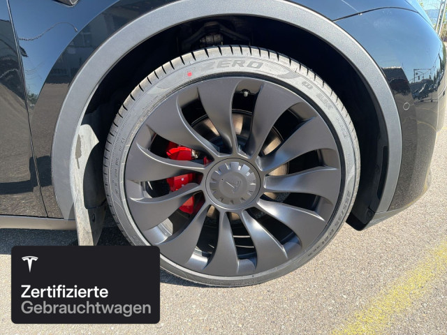 TESLA Model Y Performance-image-10