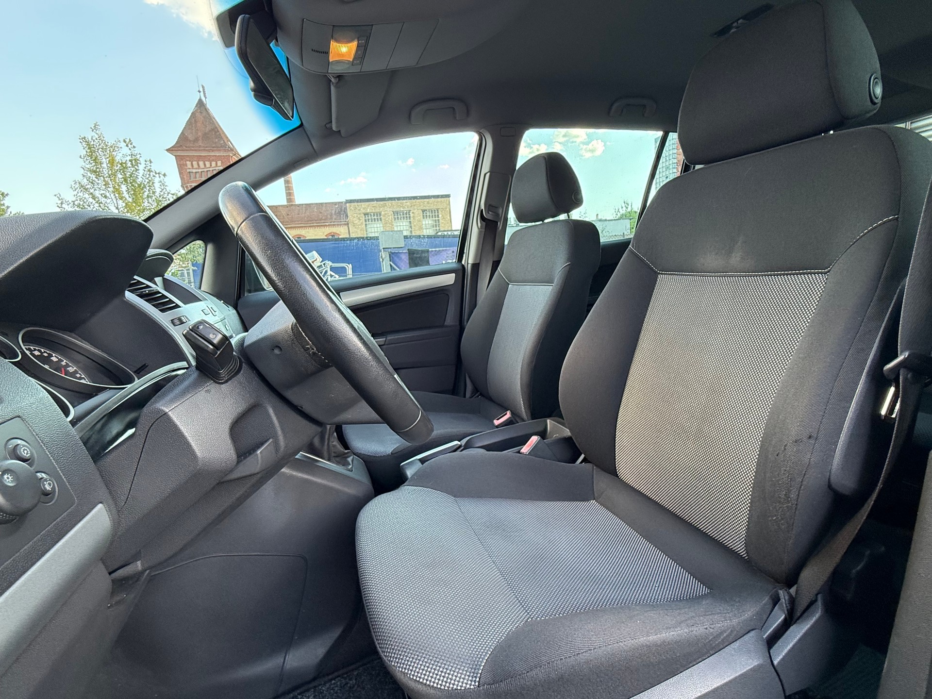 OPEL Zafira 1.8i 16V Enjoy-image-11
