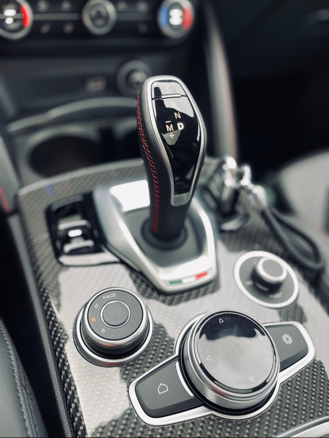 ALFA ROMEO 2.9 V6 Biturbo Q4 Quadrifoglio-image-2