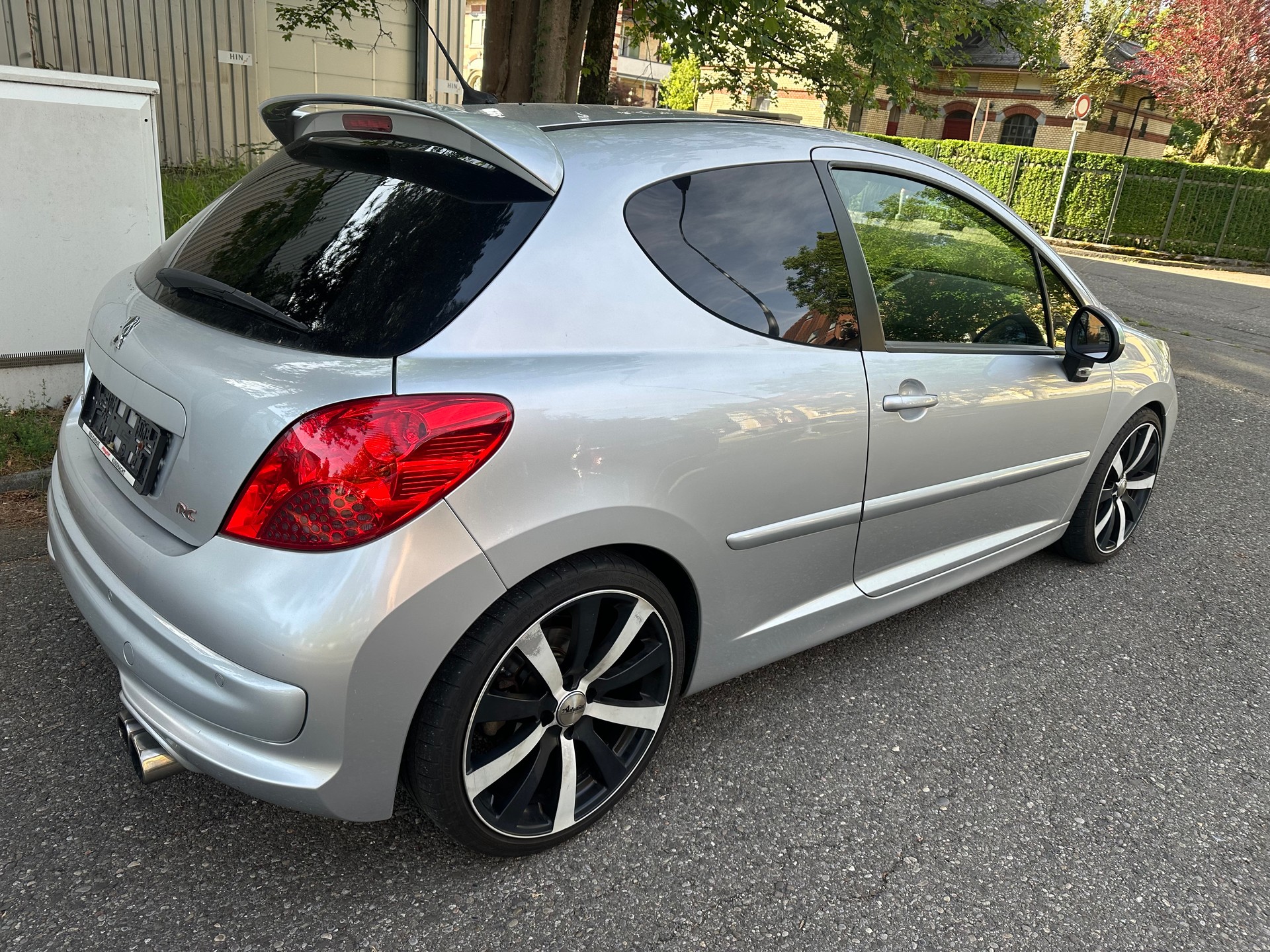 PEUGEOT 207 1.6 16V Turbo GTi-image-4