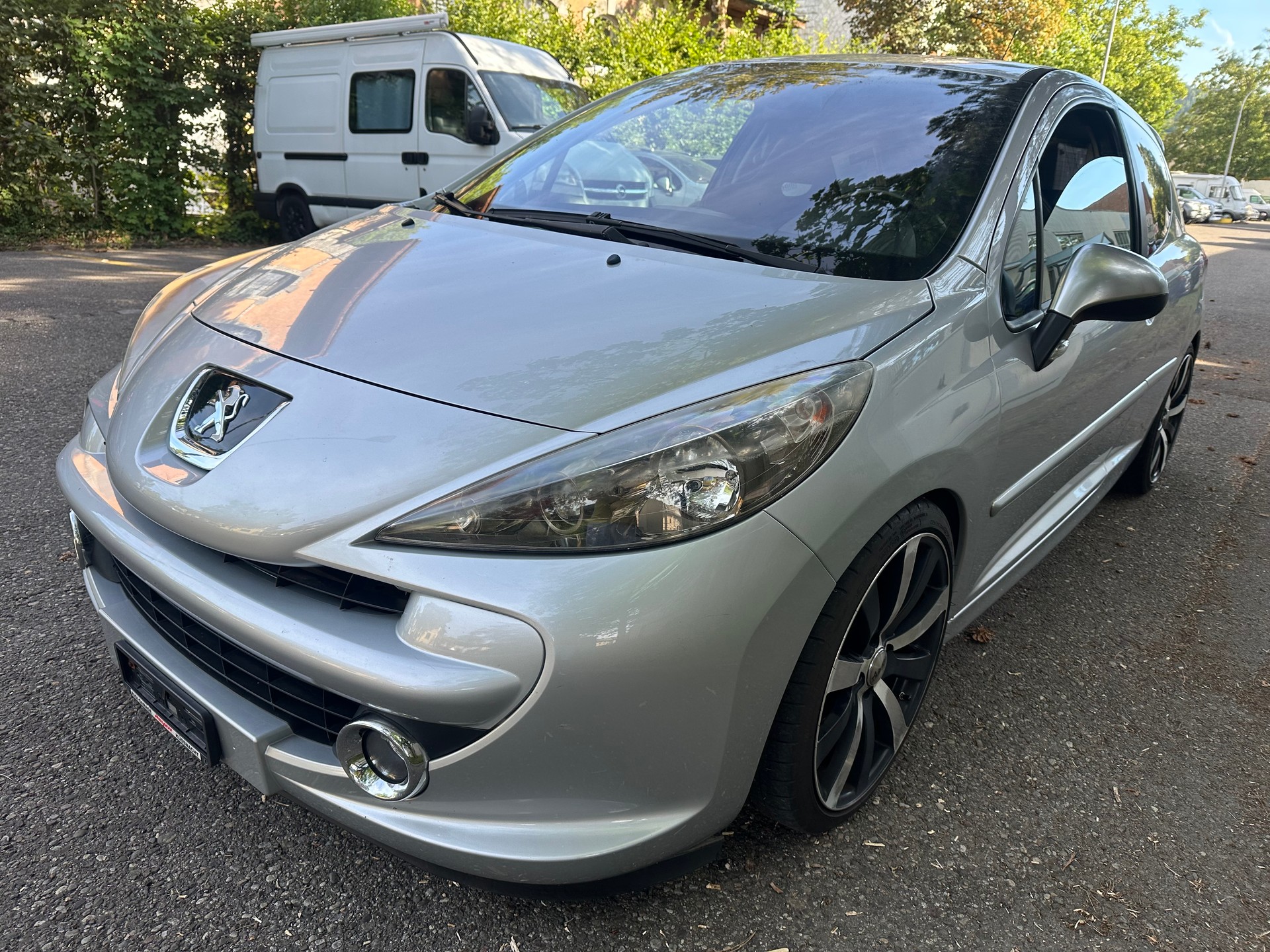 PEUGEOT 207 1.6 16V Turbo GTi-image-0