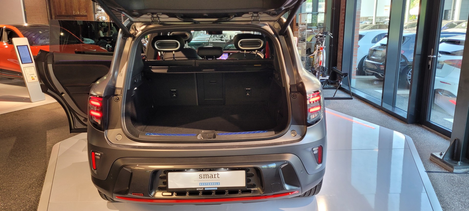 SMART #5 100kWh Brabus AWD, 646 PS, Aktions-Leasing 0%, ab sofort verfügbar-image-4