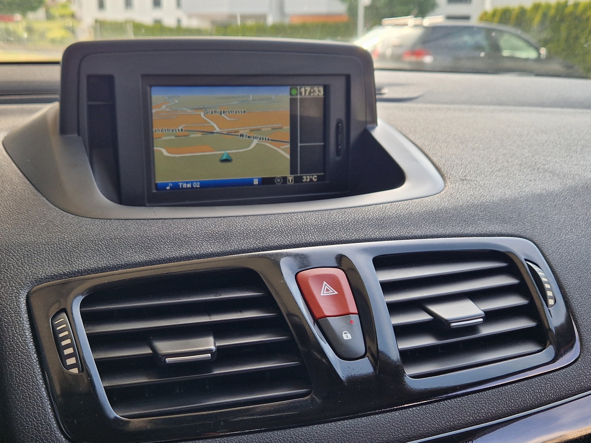 RENAULT Mégane 2.0 16V Bose CVT Automatik-image-11