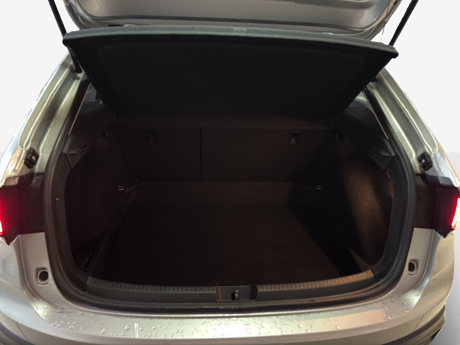 VW Taigo 1.0 TSI Life DSG-image-12