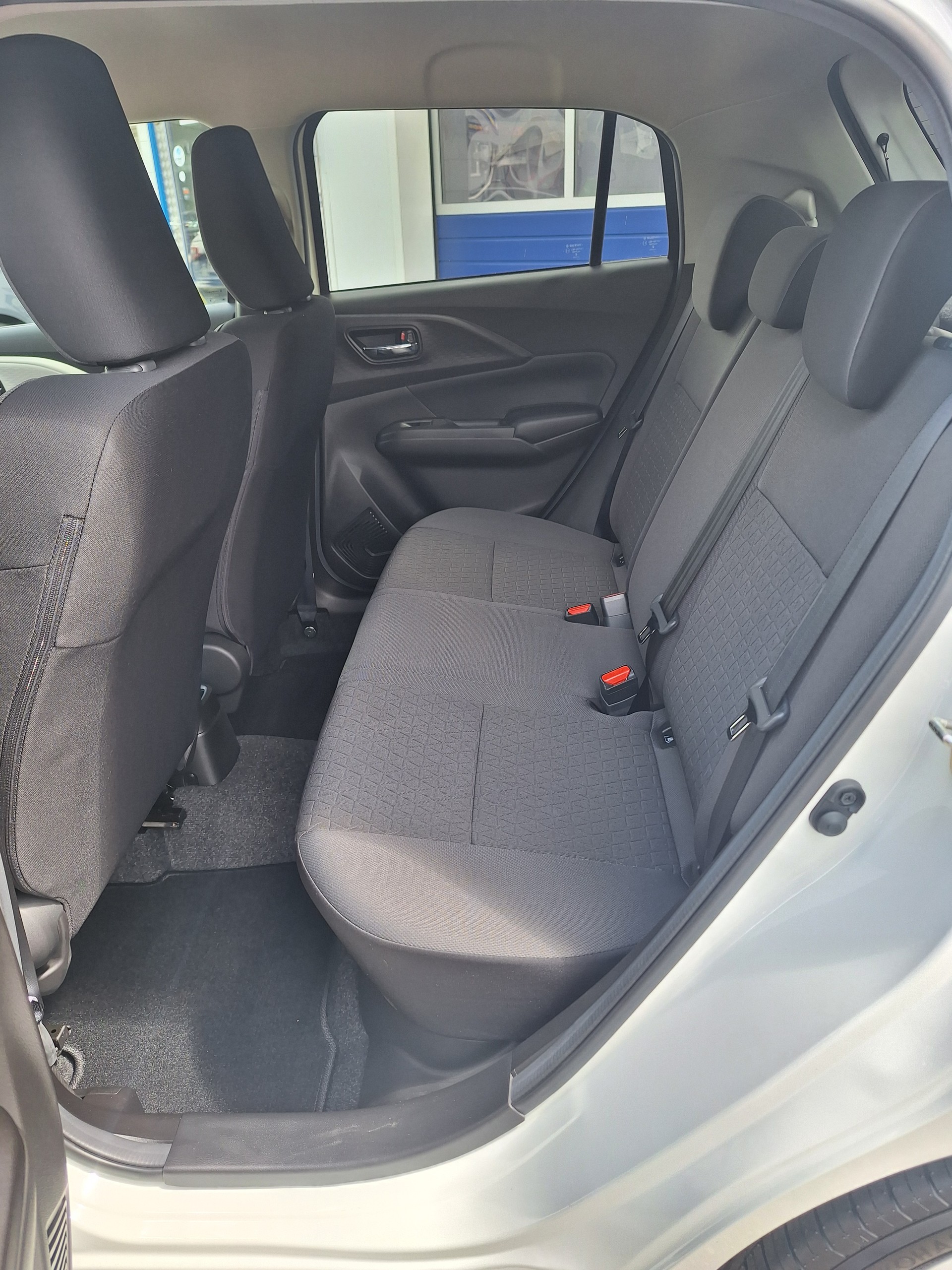 SUZUKI Swift 1.2 Compact+ Hybrid CVT-image-10