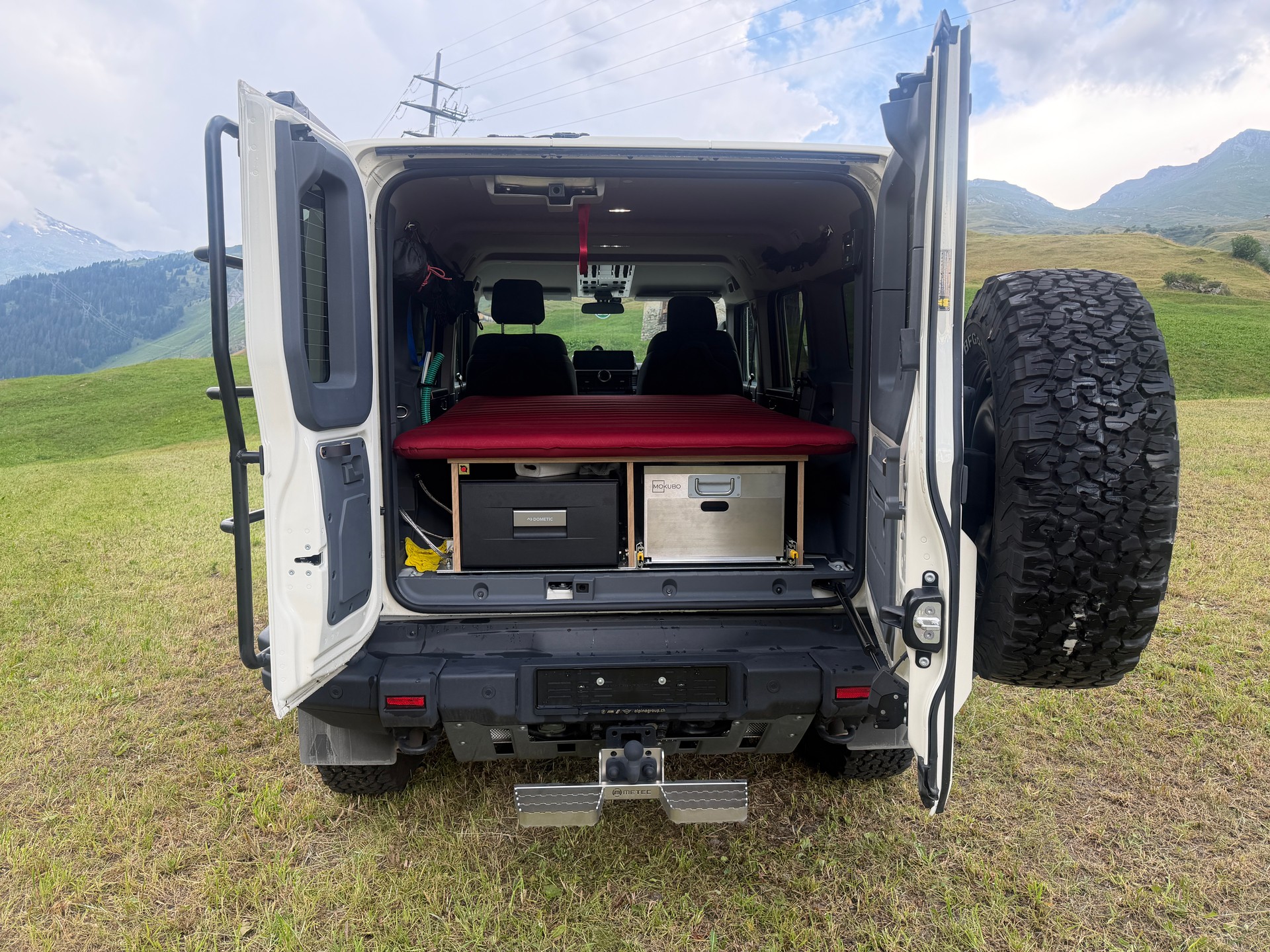 INEOS 3.0 TD Trialmaster Camper-image-3