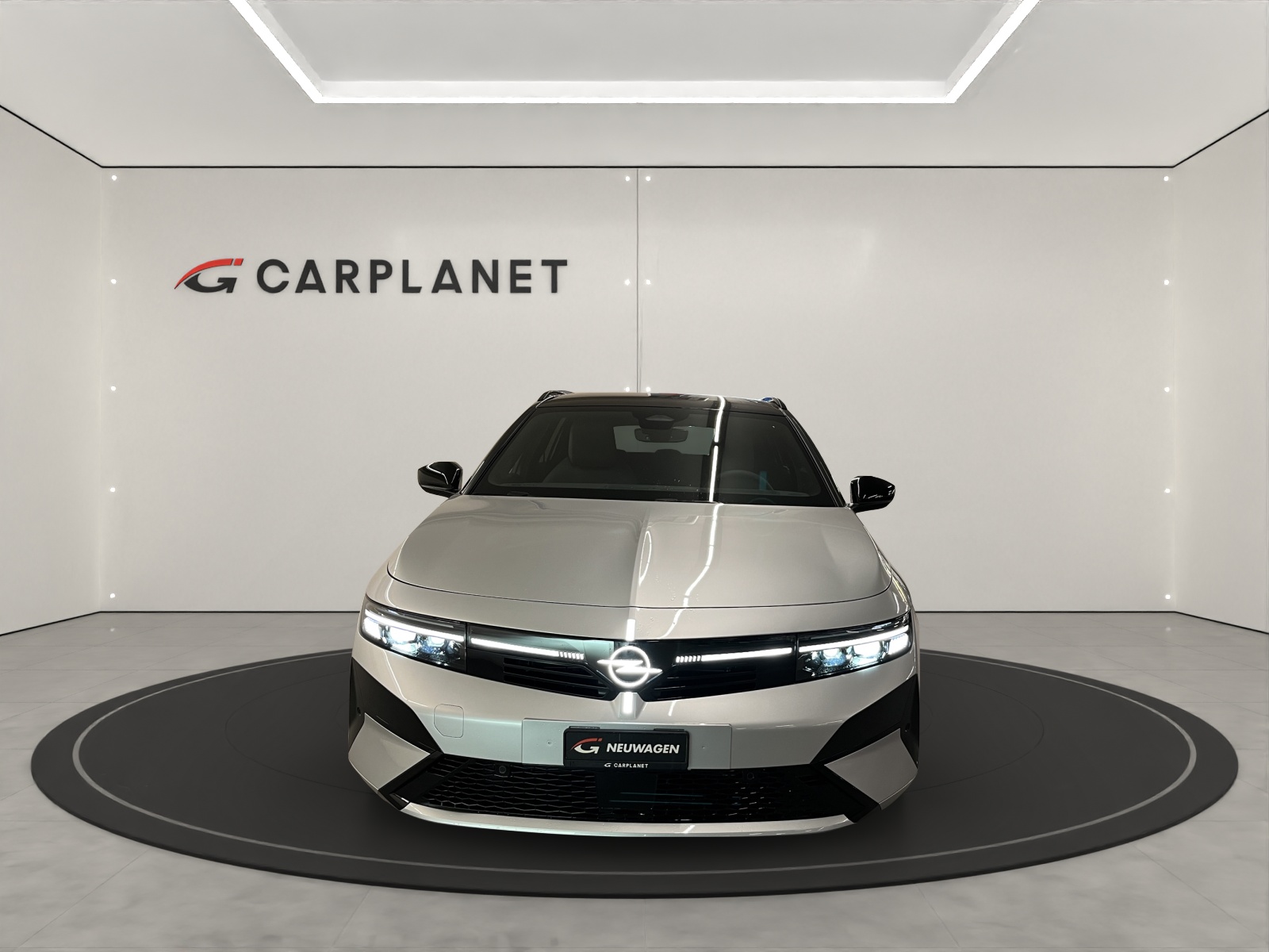 OPEL Astra Sports Tourer 1.2 T Hybrid Ultimate-image-1
