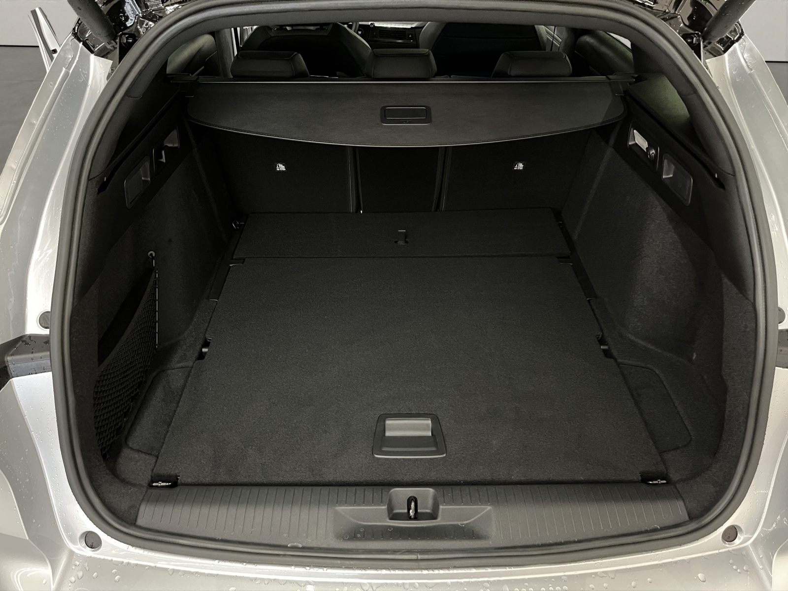 OPEL Astra Sports Tourer 1.2 T Hybrid Ultimate-image-14