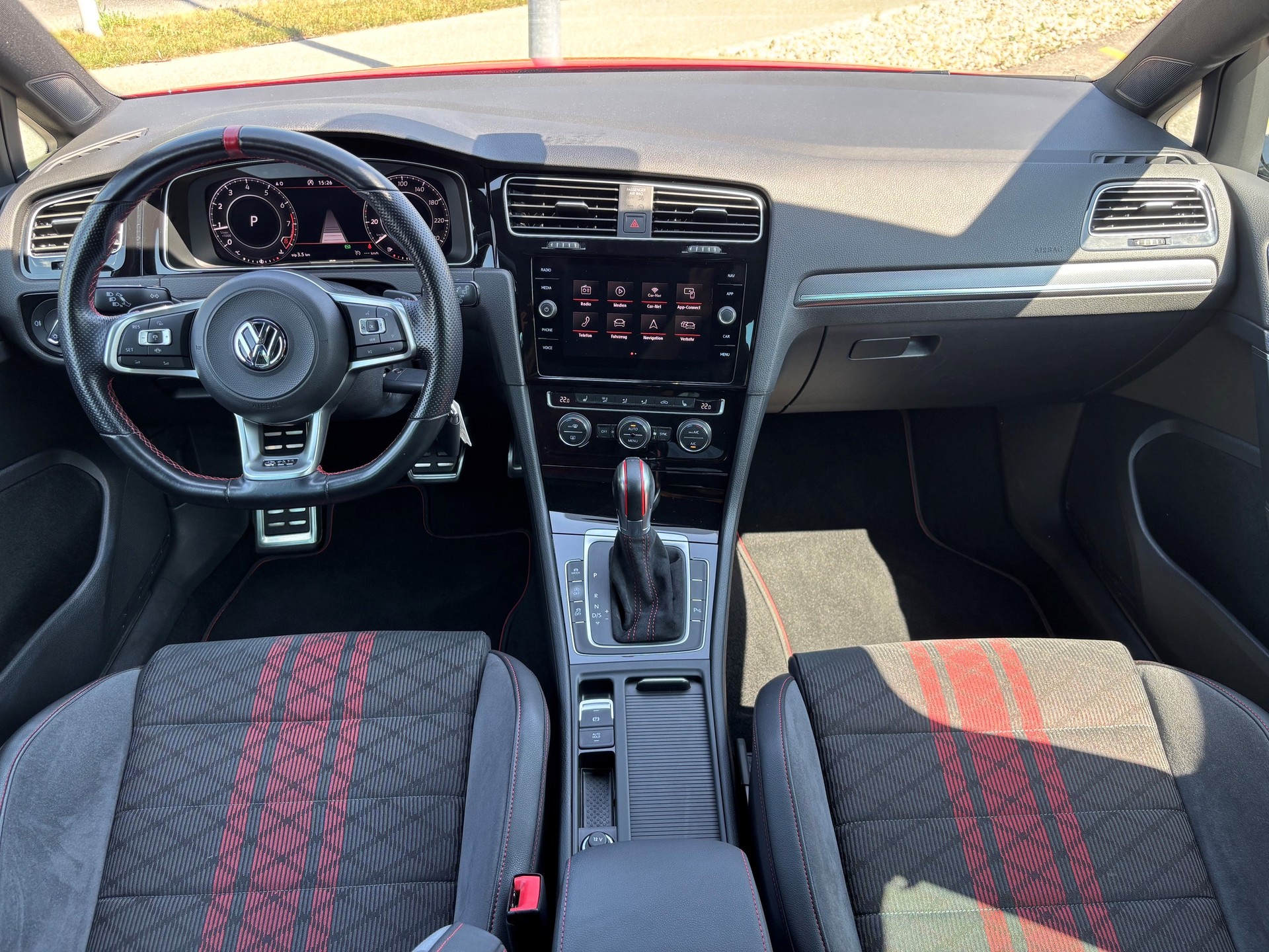 VW Golf 2.0 TSI GTI TCR DSG-image-6