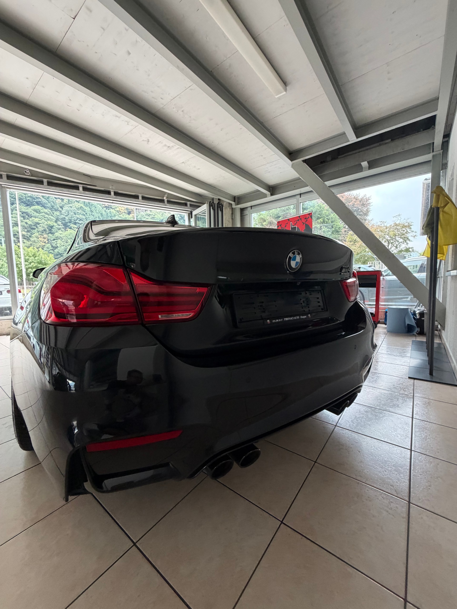 BMW M4 Coupé Competition DKG-image-5