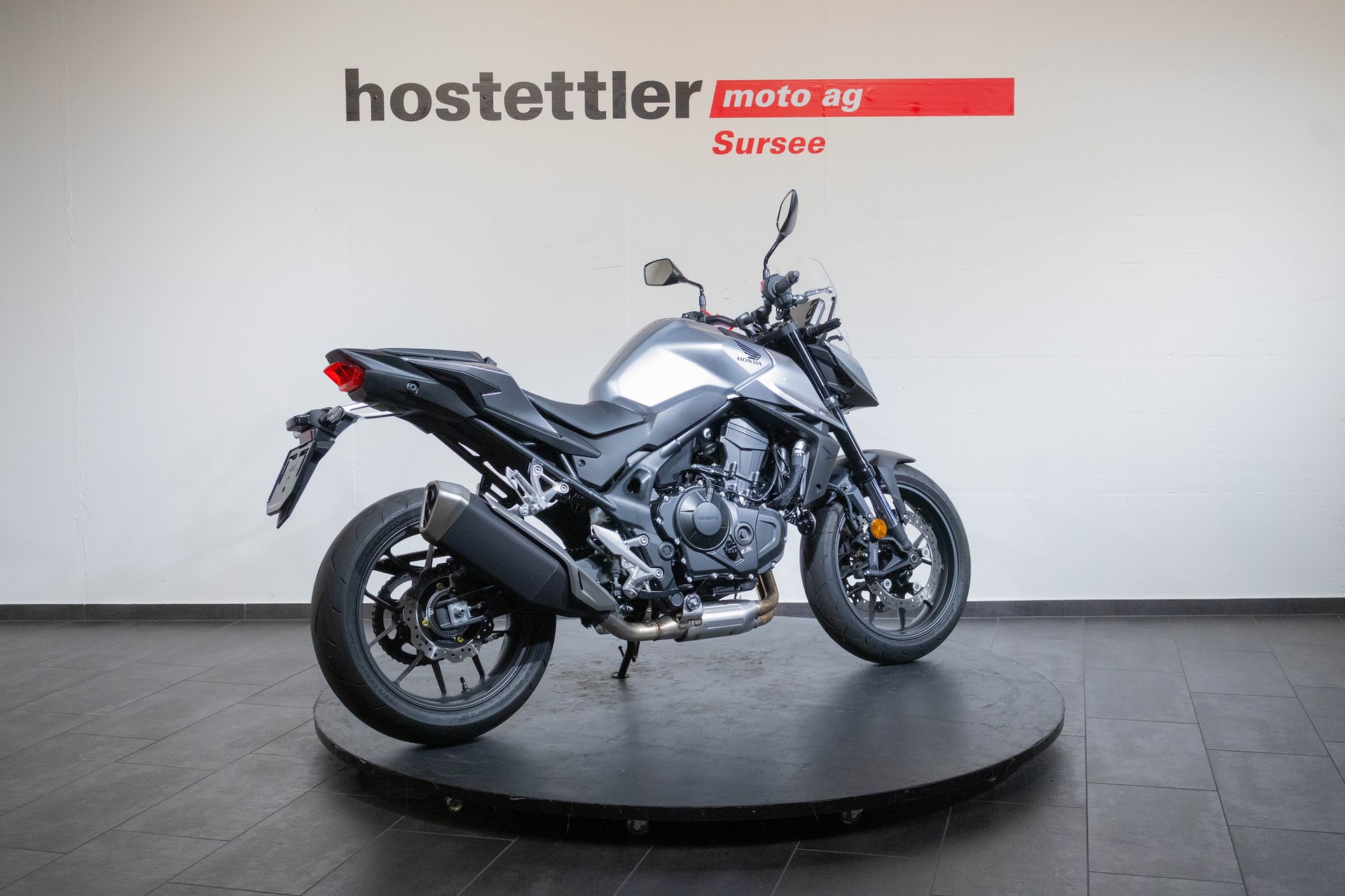 HONDA CB750 Hornet-showroom-element-2