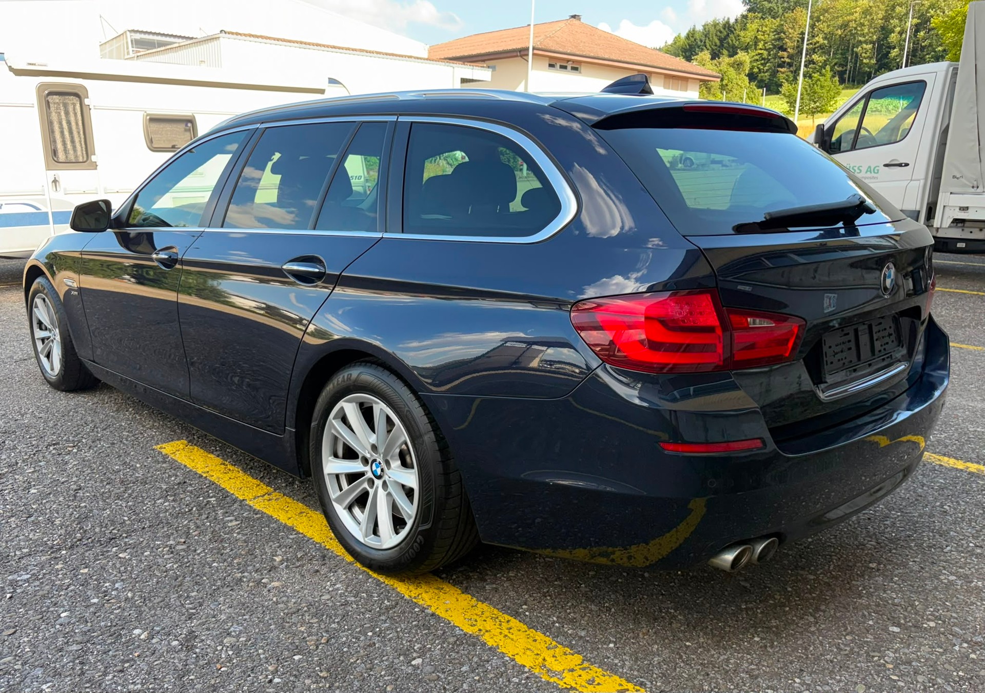 BMW 530d xDrive Touring Steptronic MFK 06.2025 NEUPREIS 116930 CHF-image-2