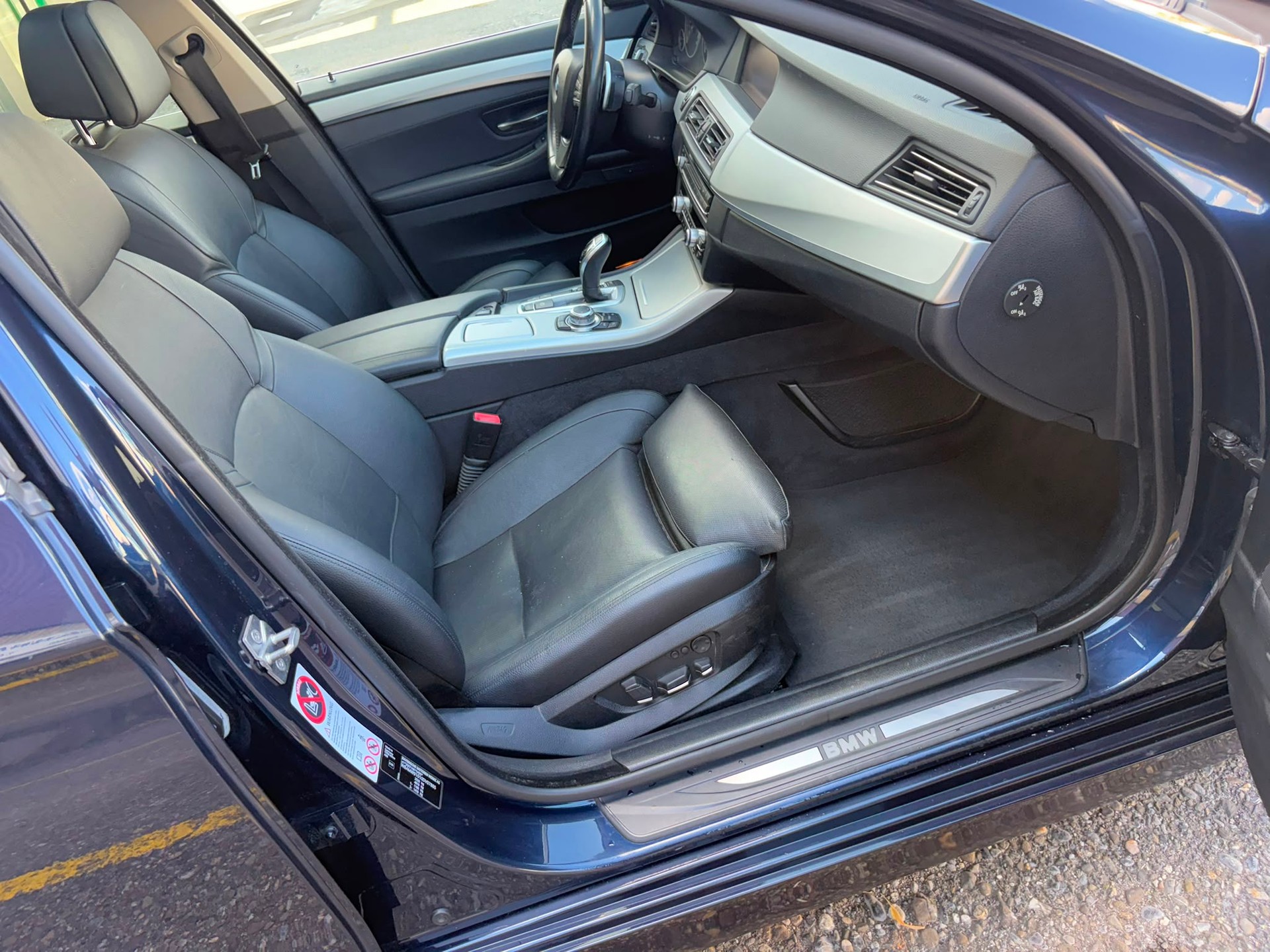 BMW 530d xDrive Touring Steptronic MFK 06.2025 NEUPREIS 116930 CHF-image-10